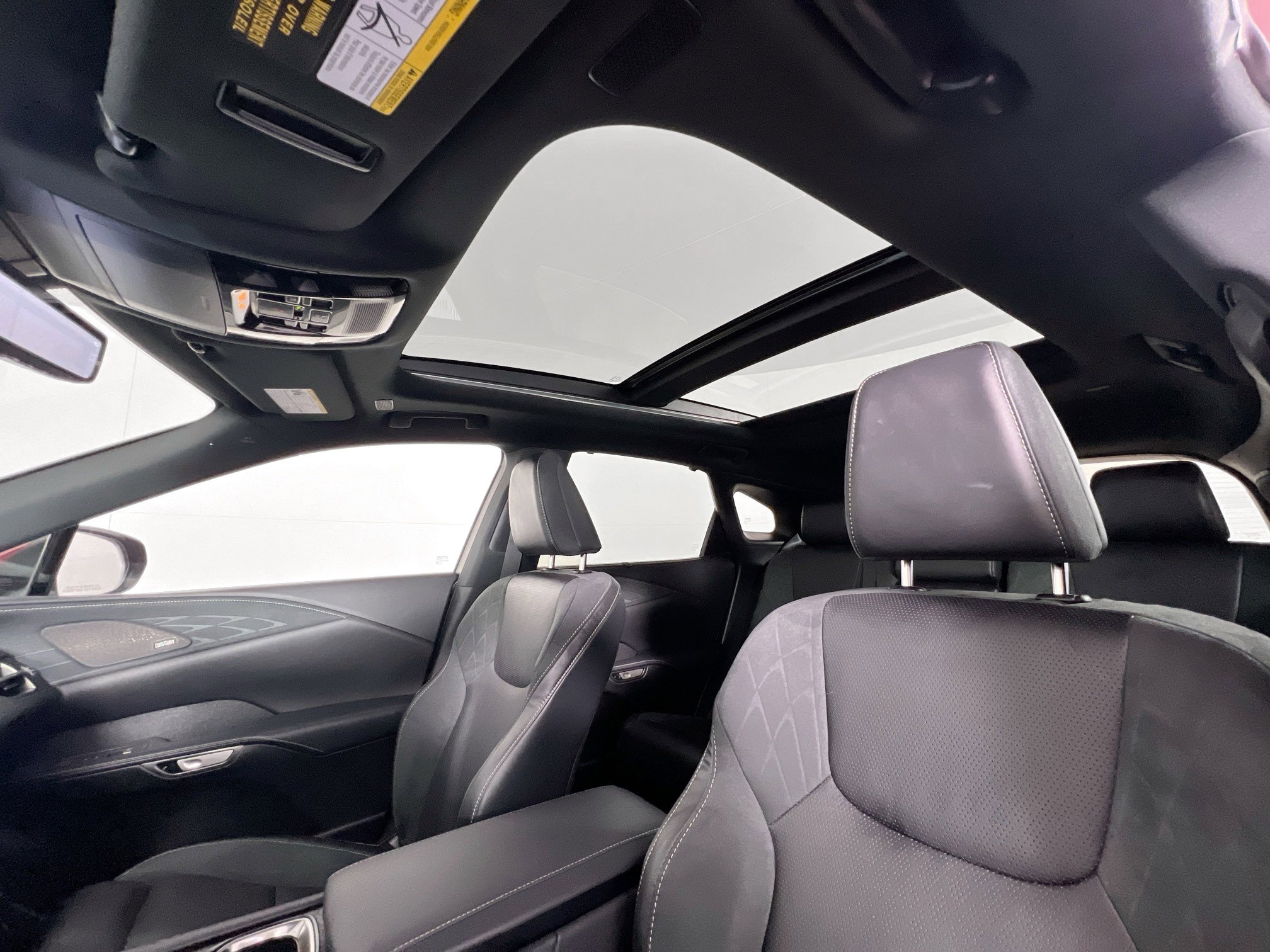 2025 Lexus RX 350 - Photo 9