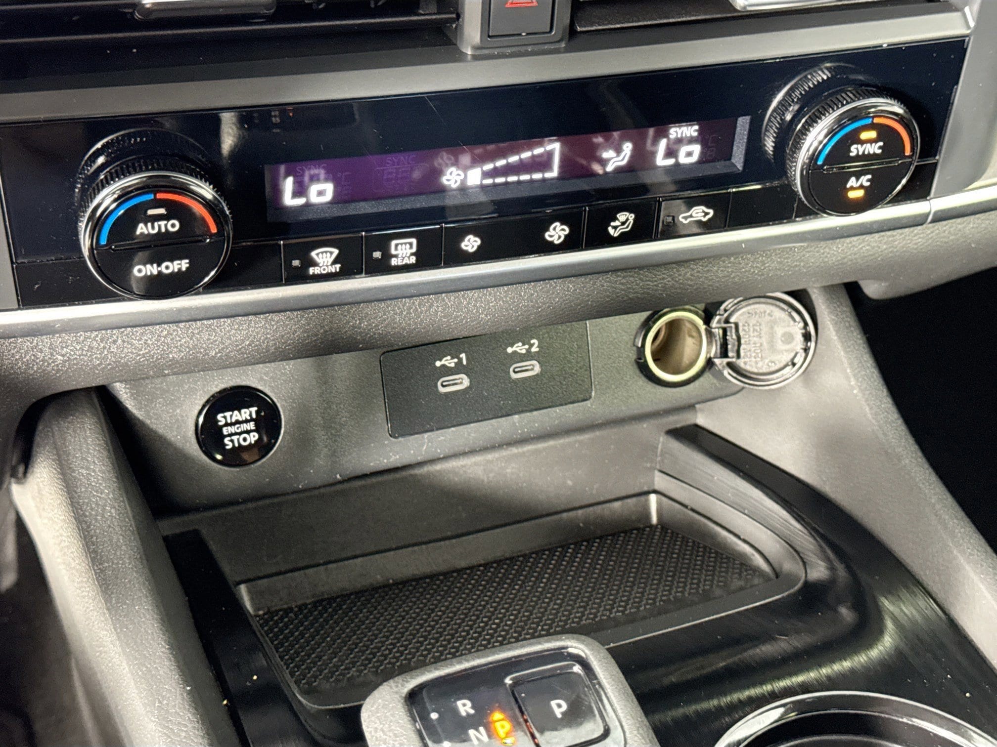 2024 Nissan Rogue SV - Photo 19