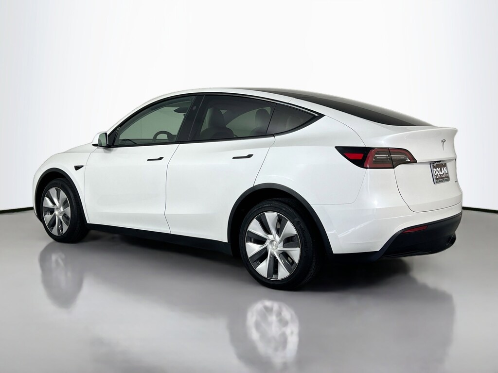 Used 2024 Tesla Model Y Long Range SUV