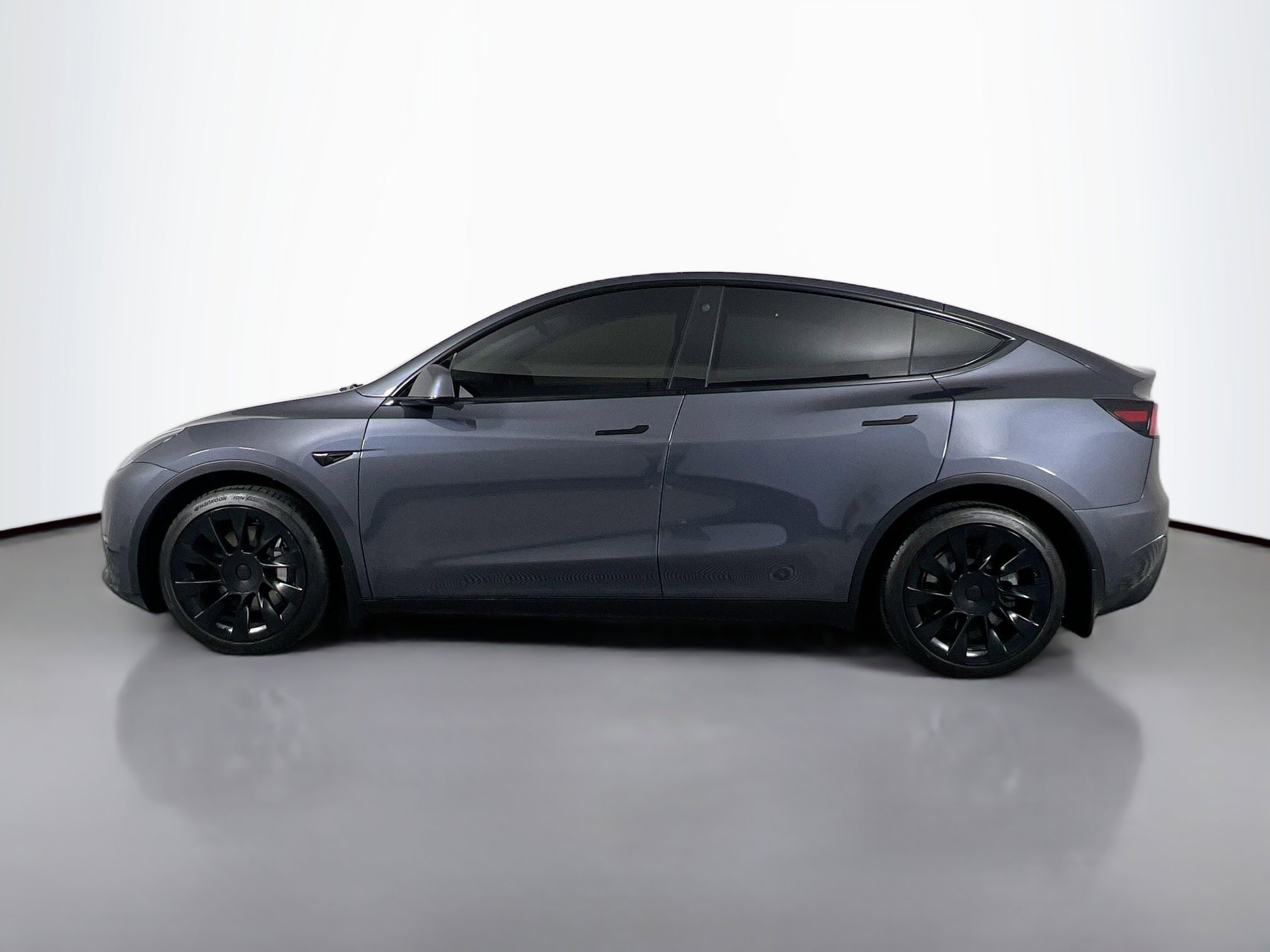 2021 Tesla Model Y Long Range photo 3