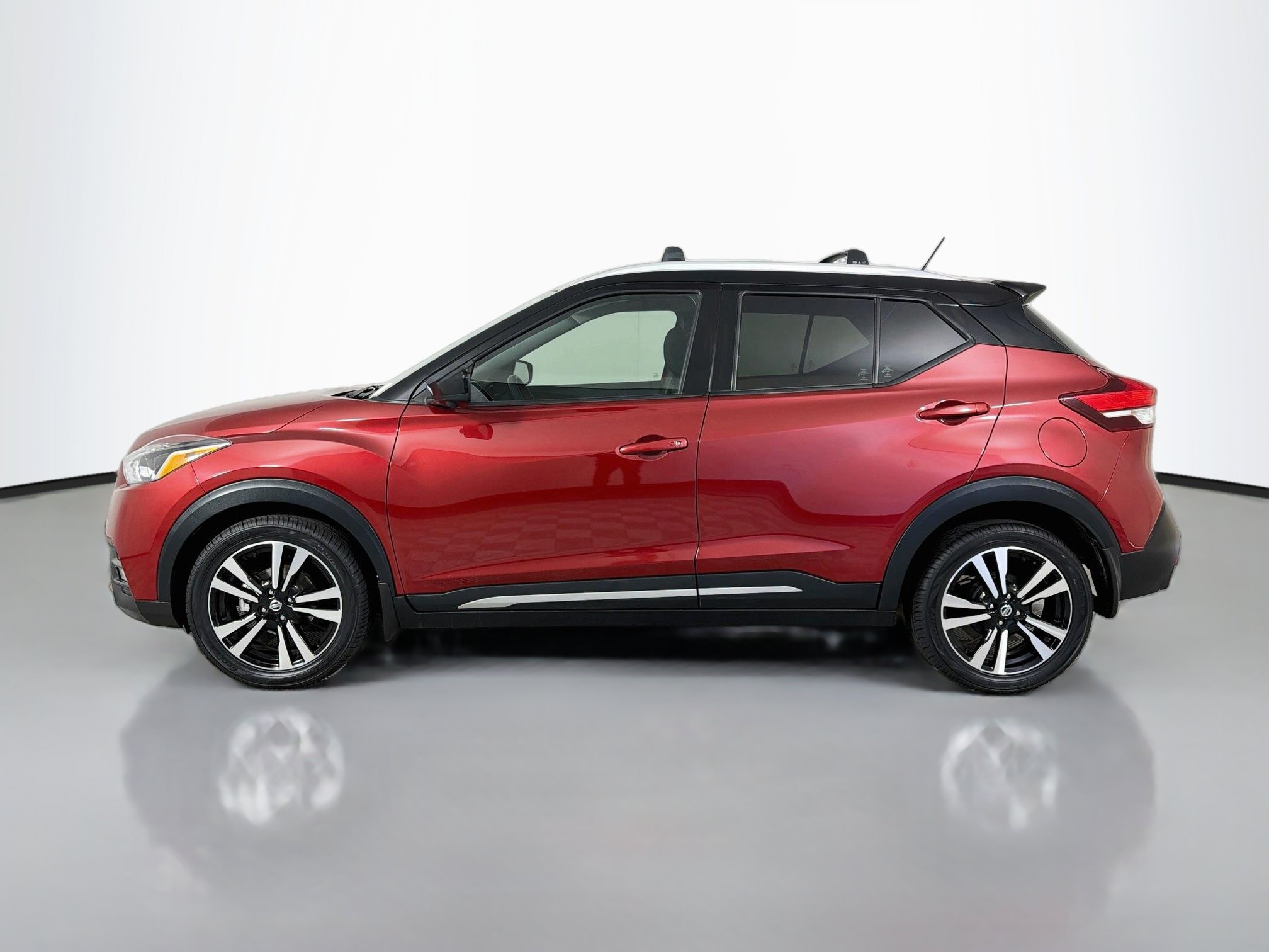 Used 2019 Nissan Kicks SR Sport Utility