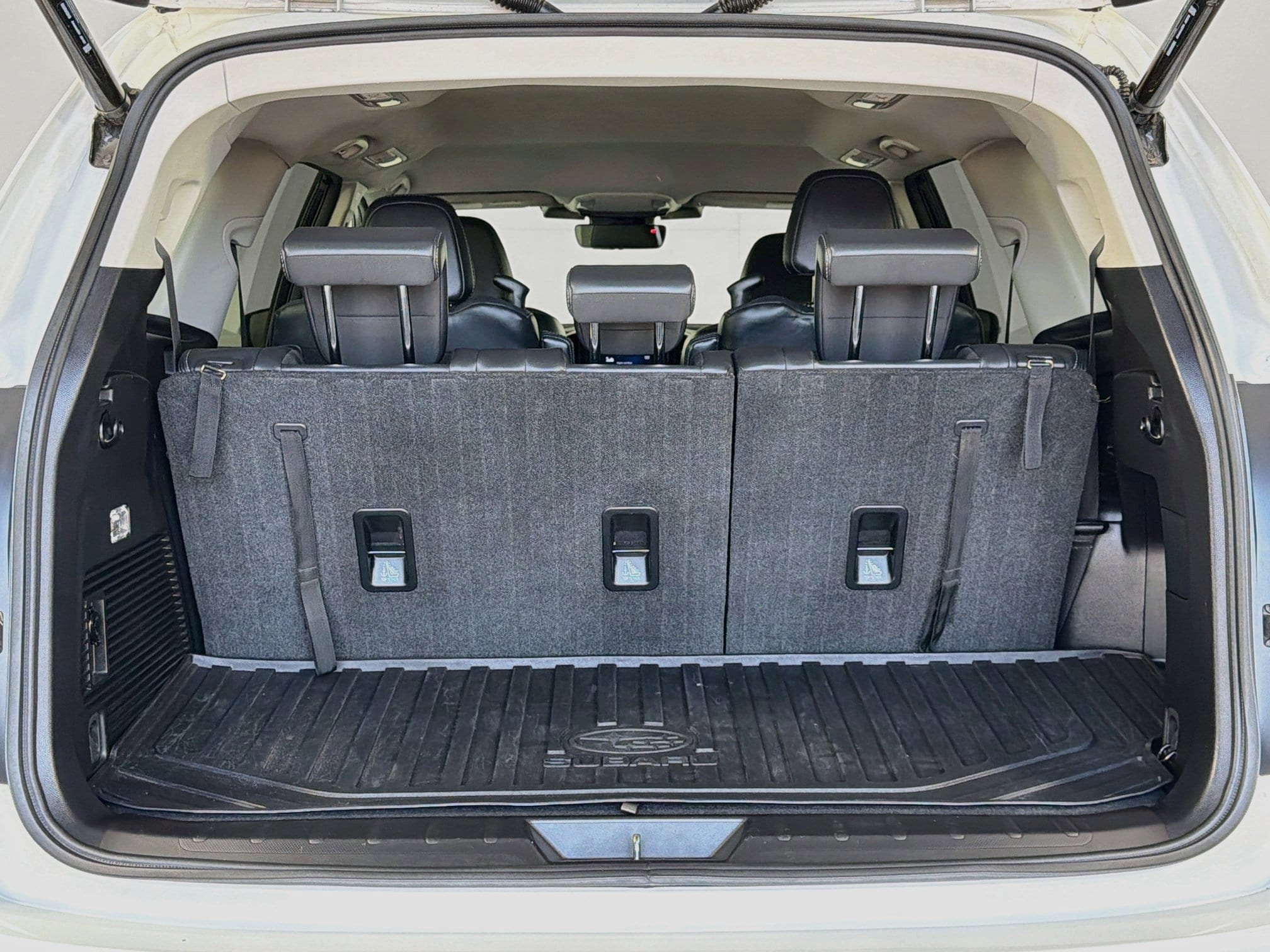 2023 Subaru Ascent Limited - Photo 31