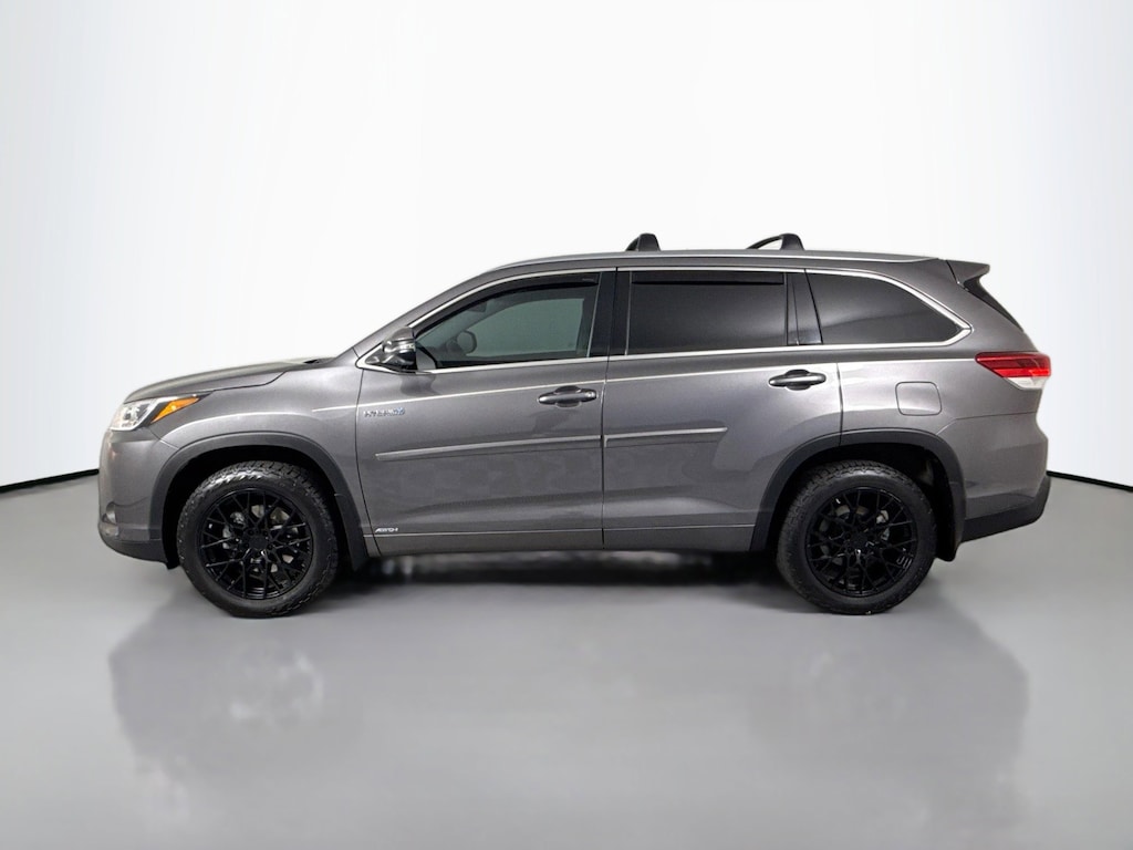 Used 2019 Toyota Highlander Hybrid Limited Platinum SUV