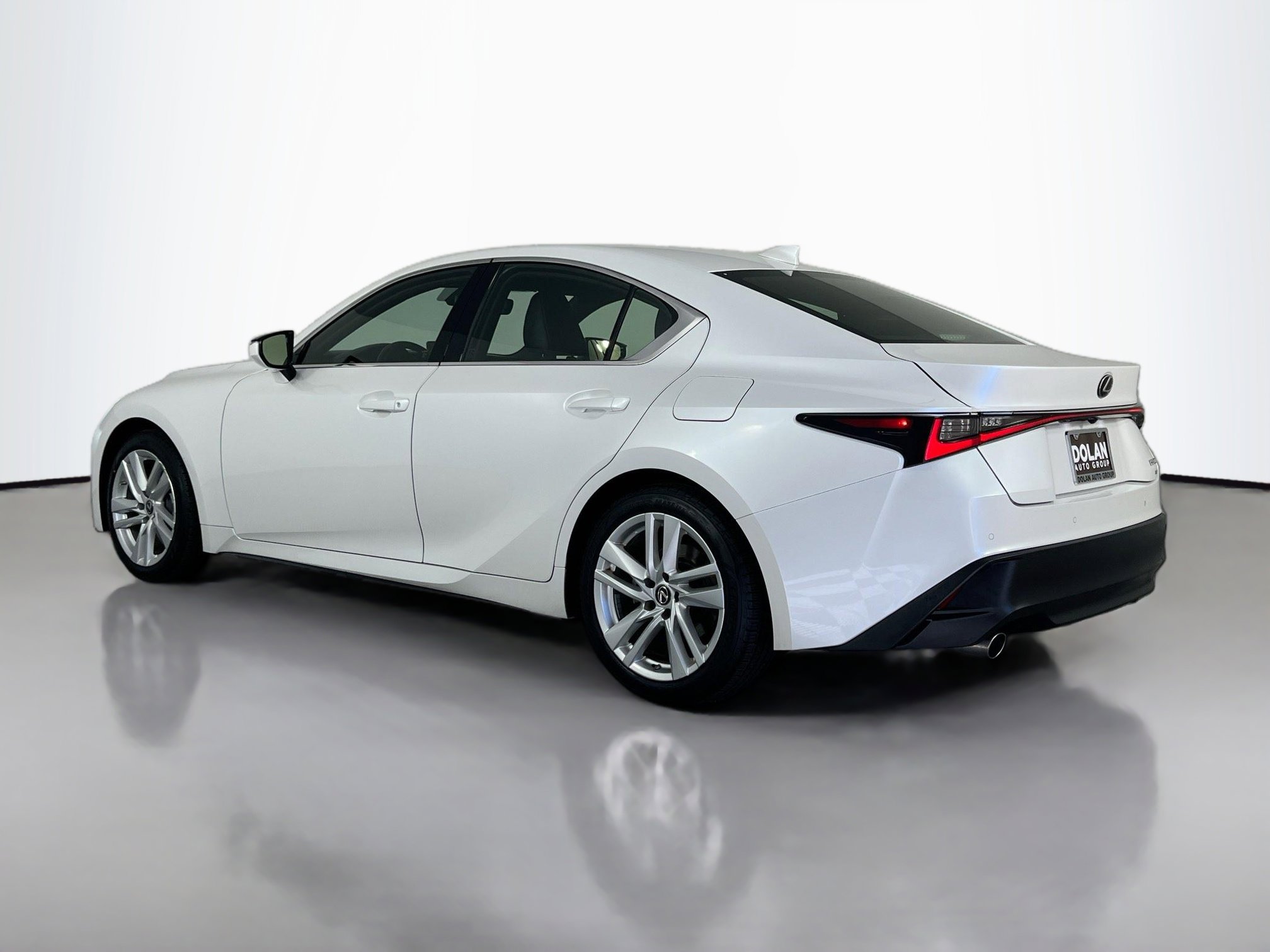 2021 Lexus IS 300 photo 4