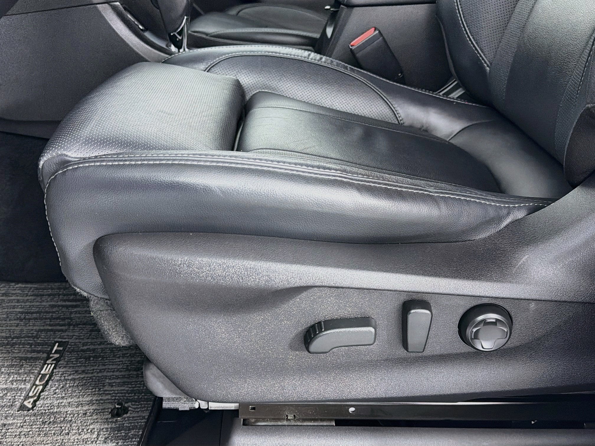 2023 Subaru Ascent Limited - Photo 40