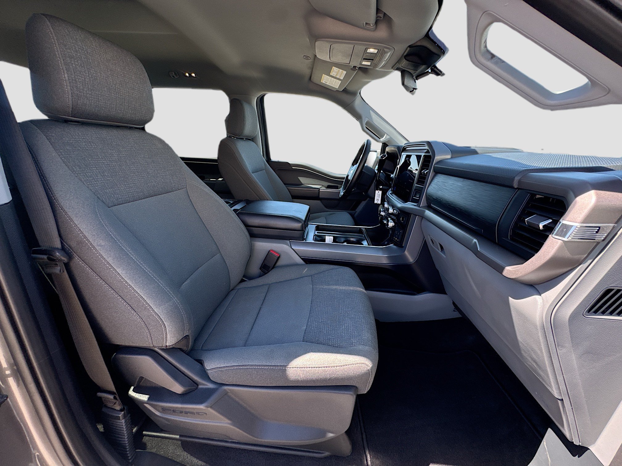 2025 Ford F-150 XLT - Photo 26
