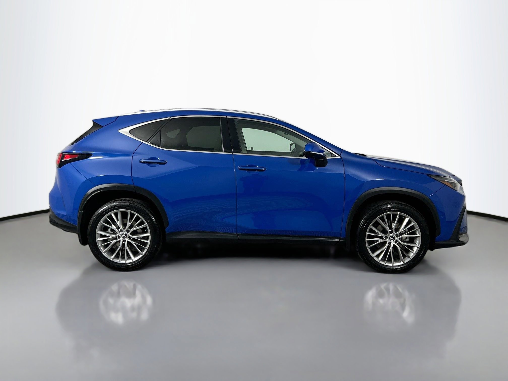 2025 Lexus NX 350 - Photo 27