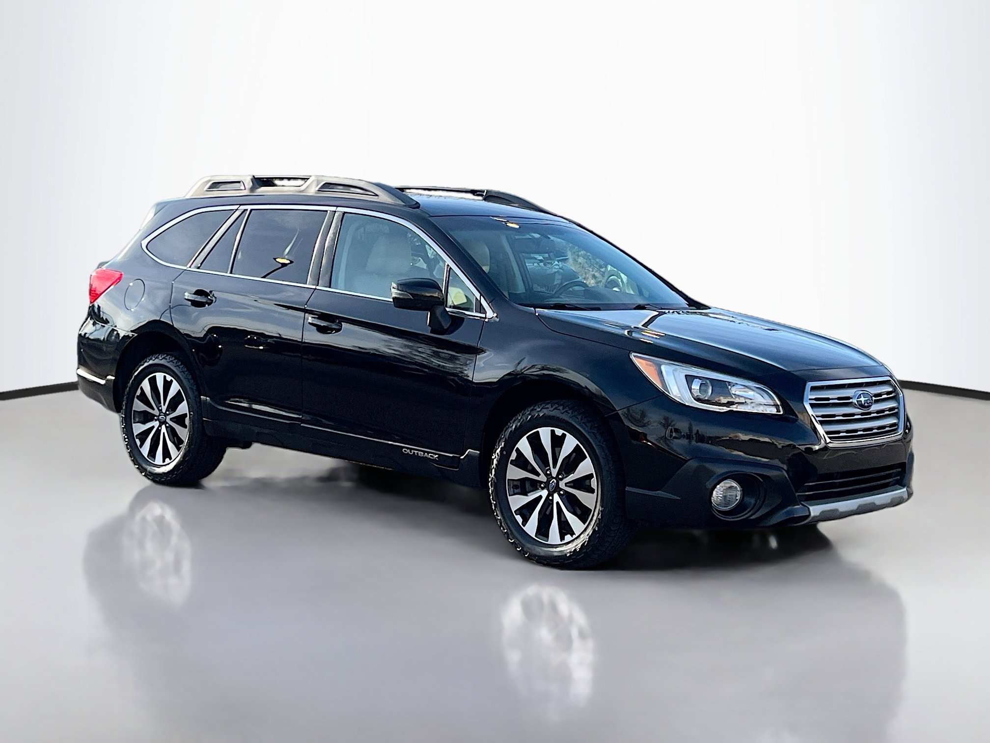 2015 Subaru Outback Limited's photo