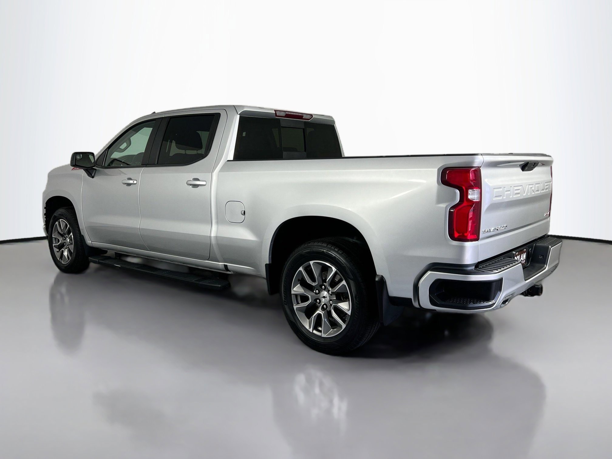2021 Chevrolet Silverado 1500 RST photo 3