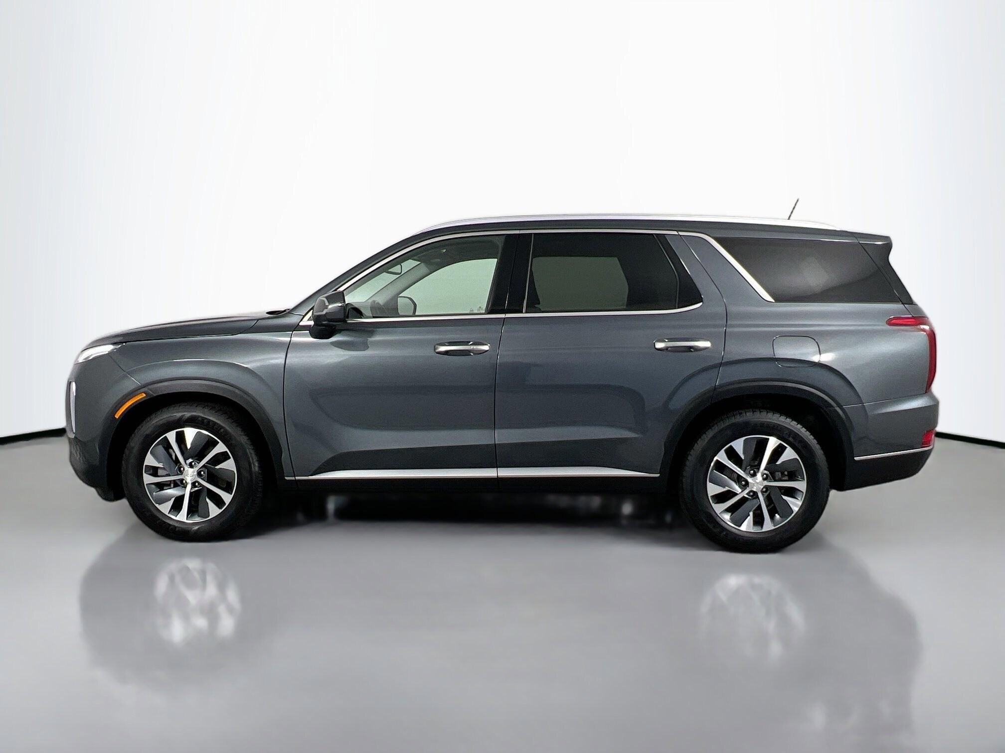 2022 Hyundai Palisade SEL photo 2