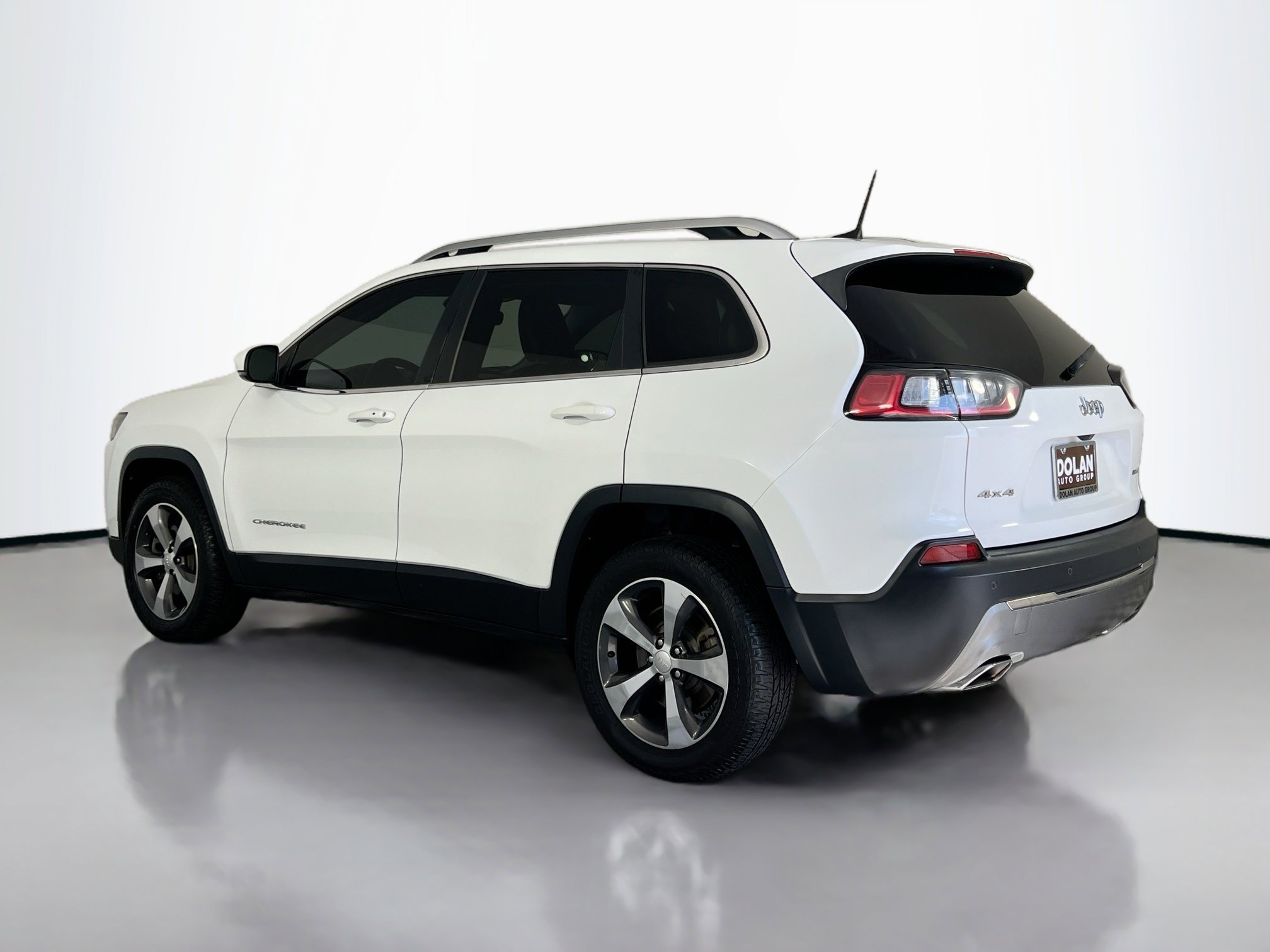 2019 Jeep Cherokee Limited photo 2