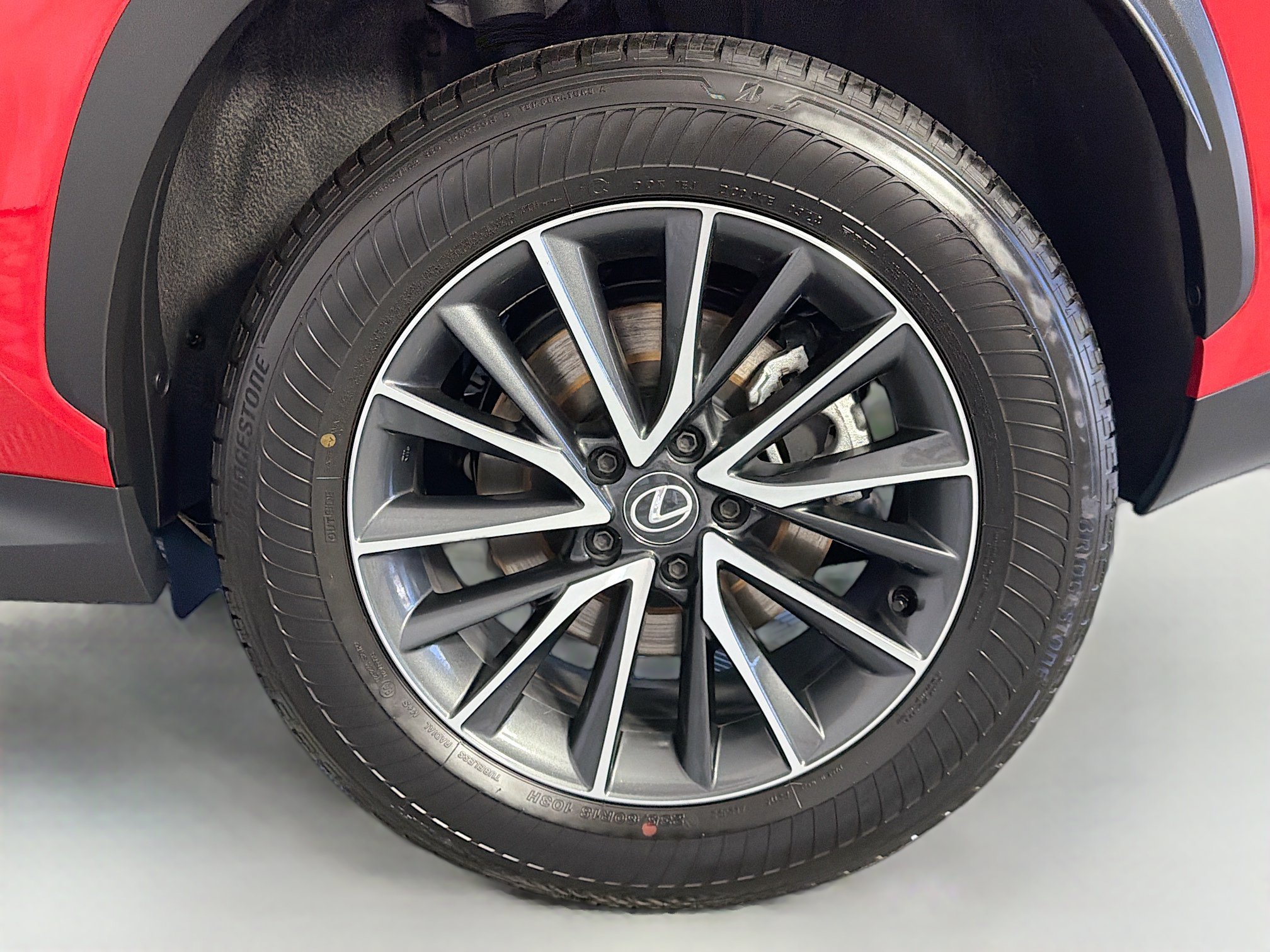 2025 Lexus NX 350 - Photo 13
