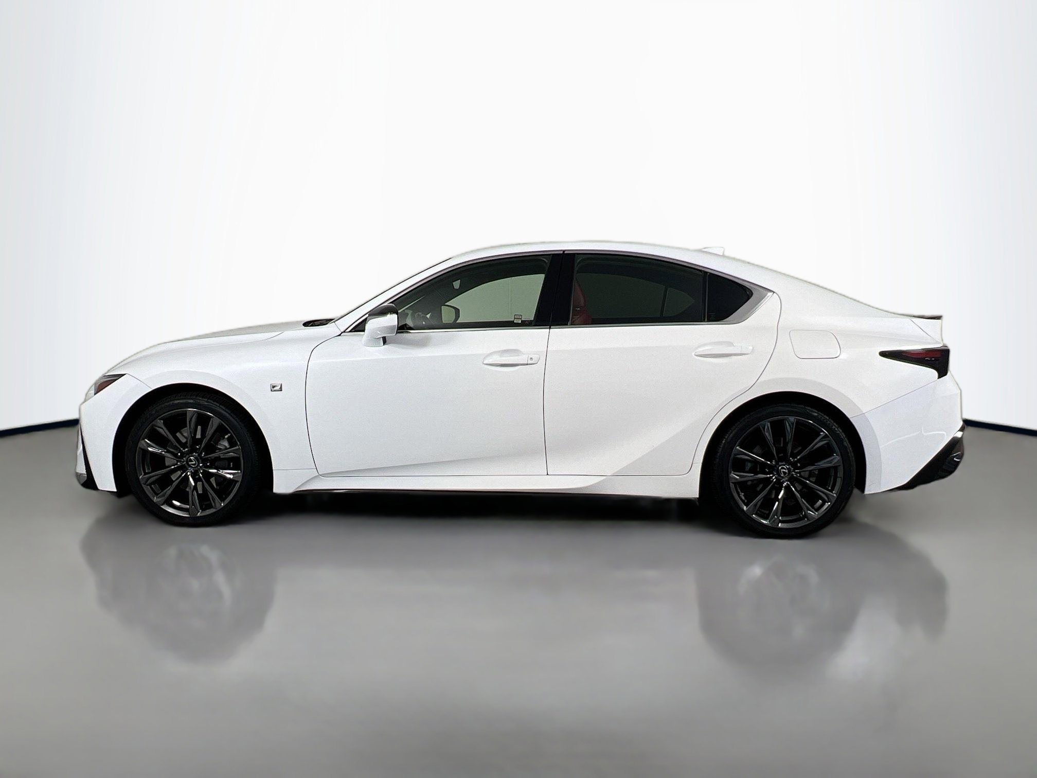 2021 Lexus IS 350 F SPORT photo 3