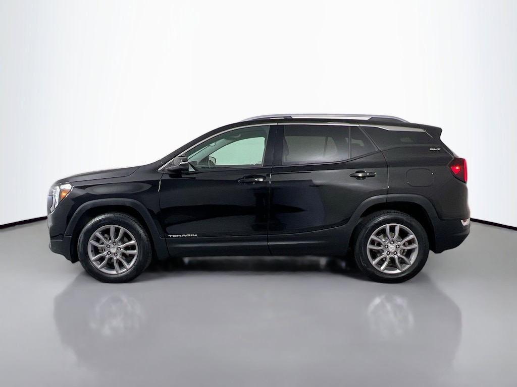 Used 2024 GMC Terrain SLT SUV