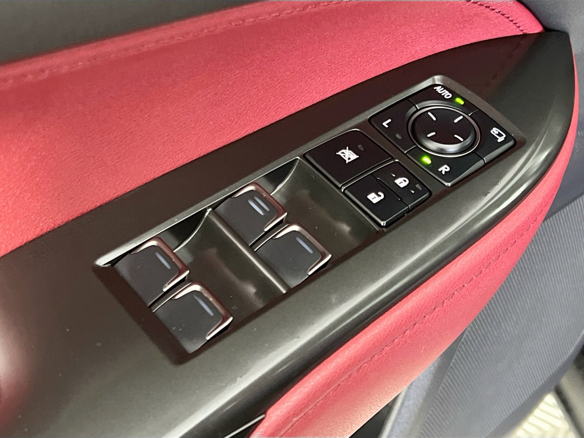 2022 Lexus NX 350 - Photo 38