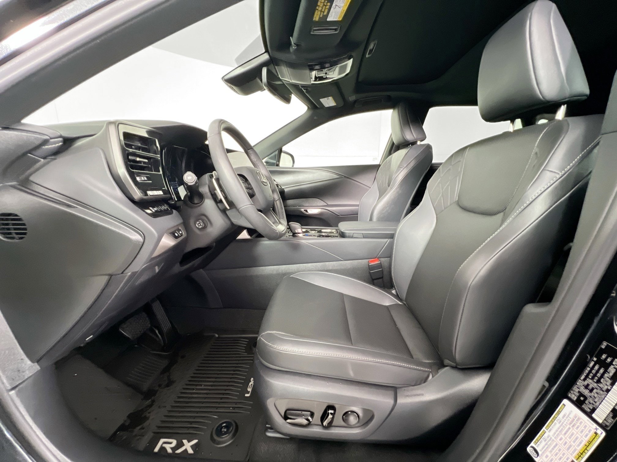 2025 Lexus RX Hybrid 350h - Photo 7