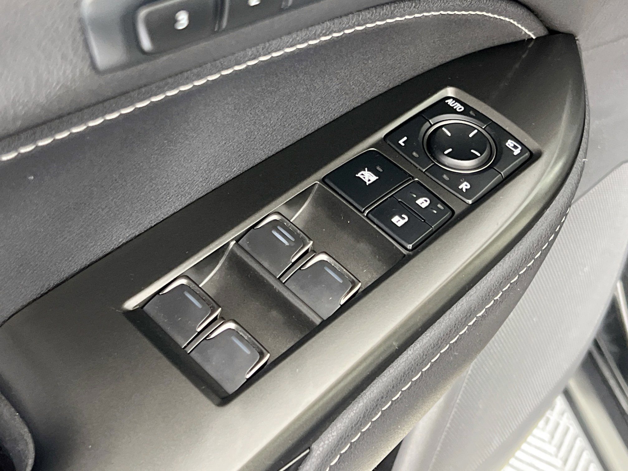 2024 Lexus NX 350 - Photo 39