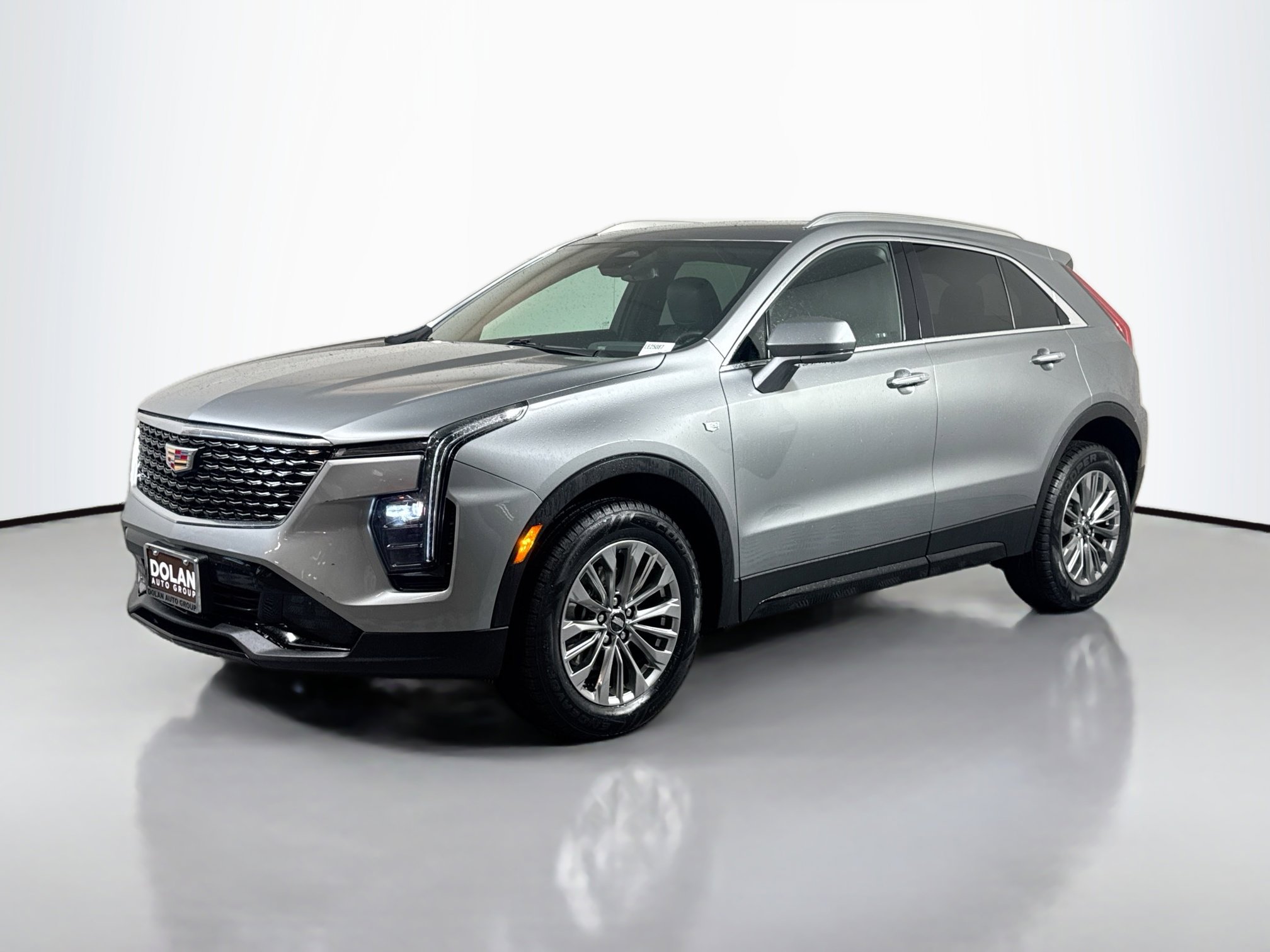 2024 Cadillac XT4 Premium Luxury photo 2