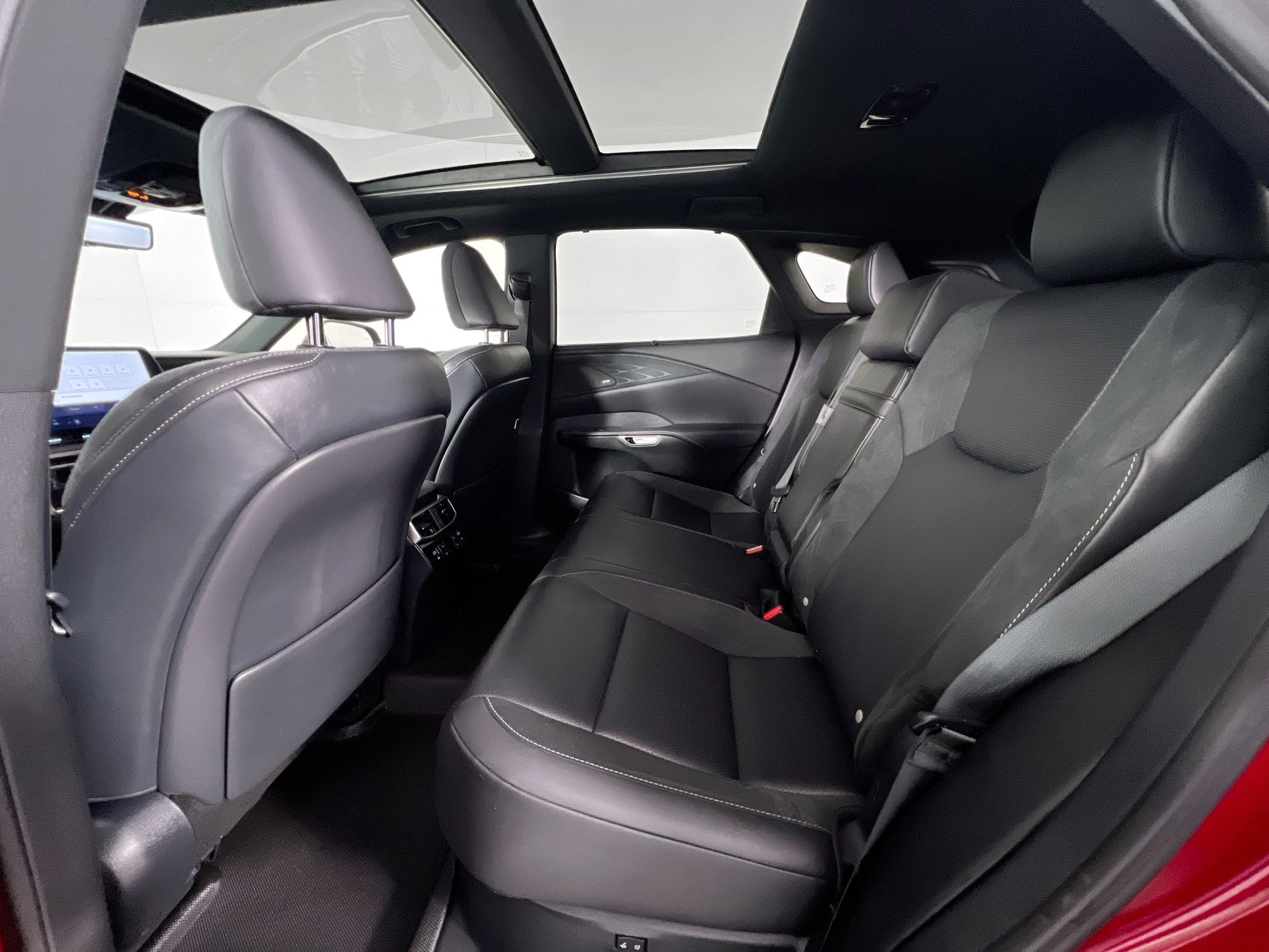 2025 Lexus RX 350 - Photo 10