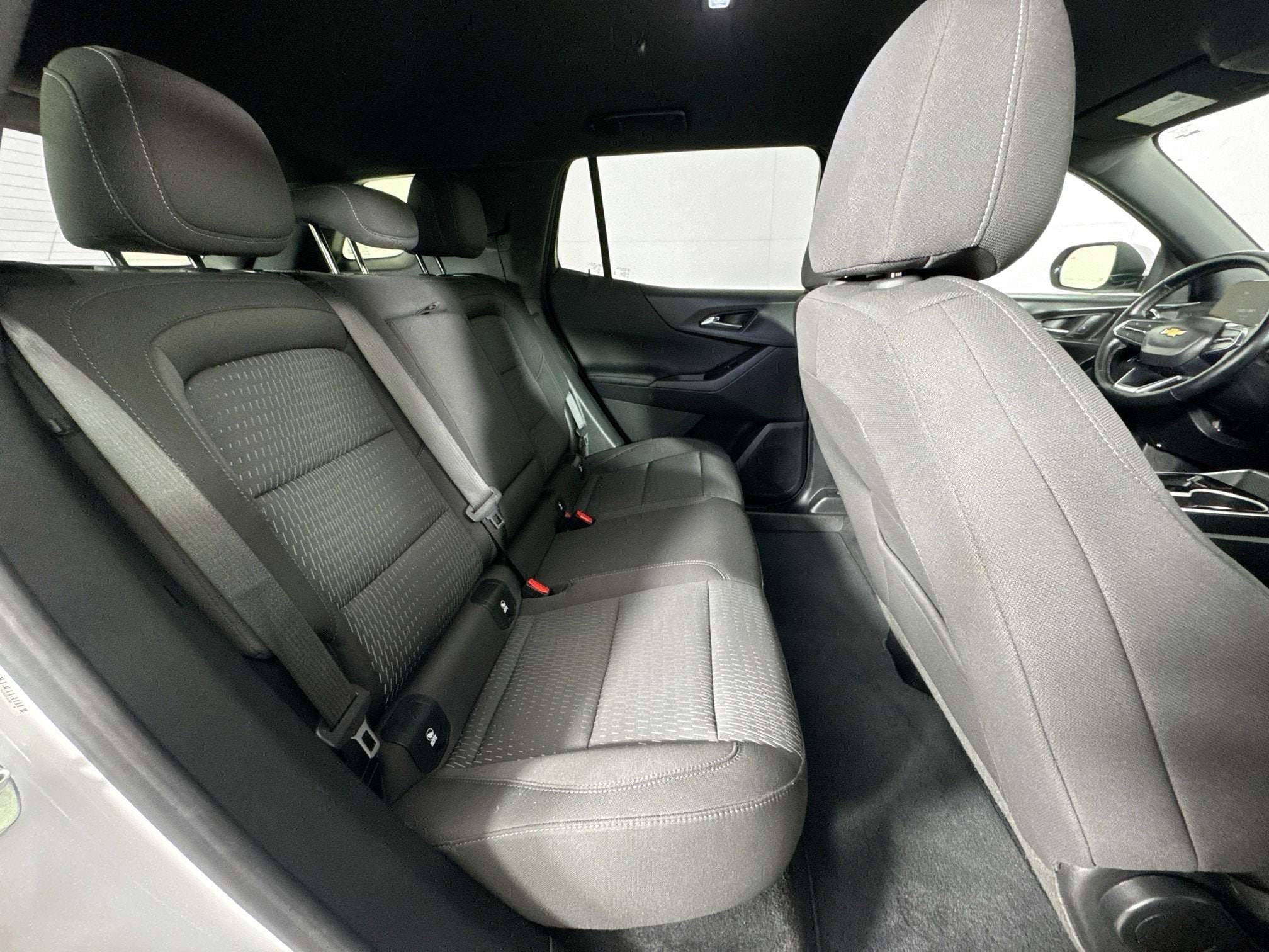 2025 Chevrolet Equinox LT - Photo 28