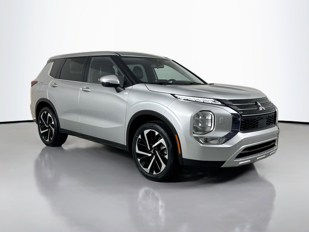 Used 2022 Mitsubishi Outlander SE CUV