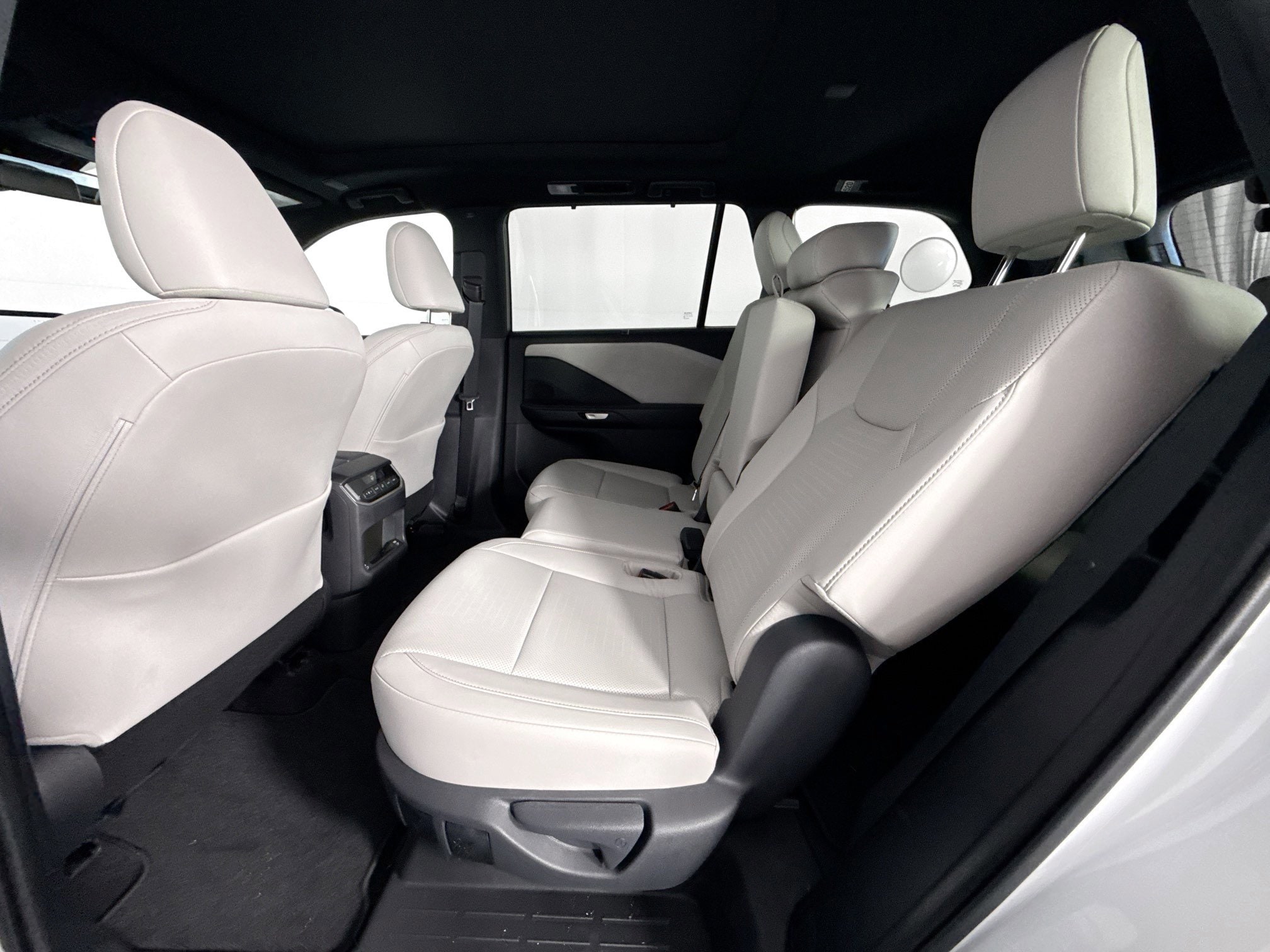 2026 Lexus TX Premium - Photo 12