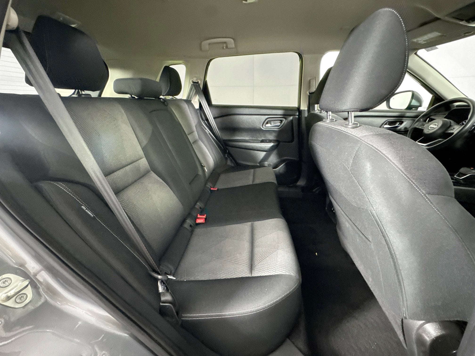 2024 Nissan Rogue SV - Photo 27