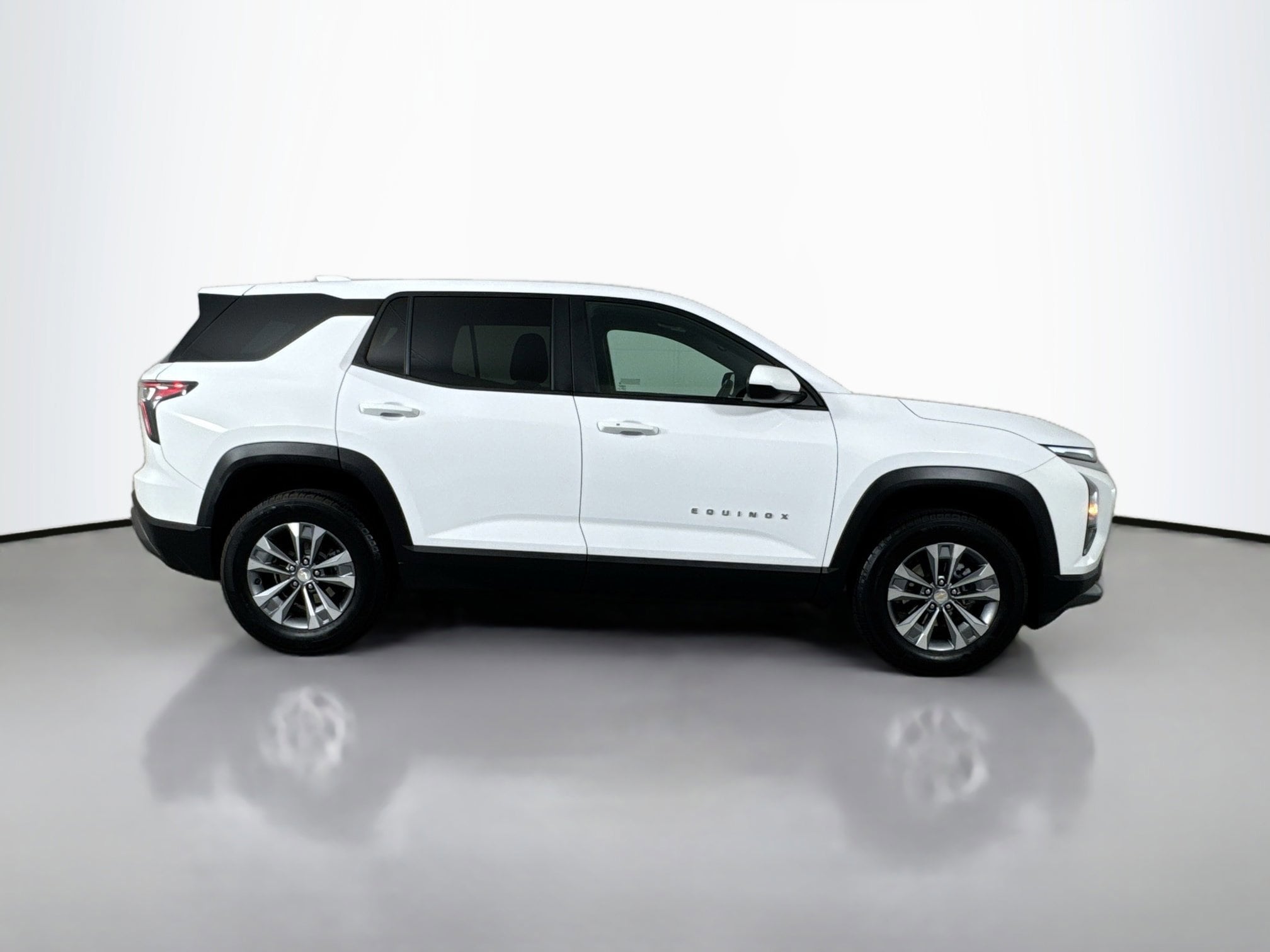 2025 Chevrolet Equinox LT - Photo 24