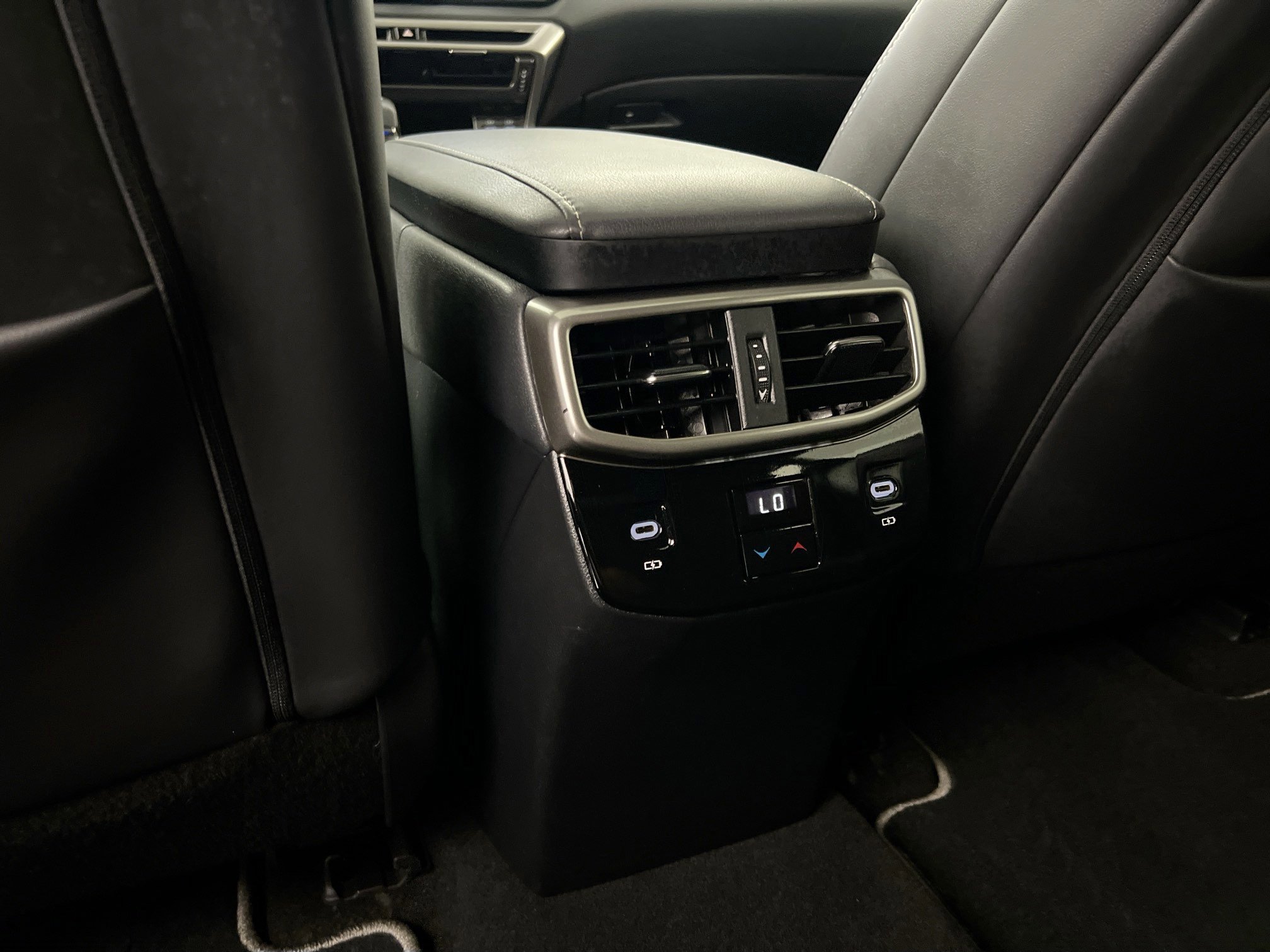 2024 Lexus RX 350 F SPORT - Photo 31