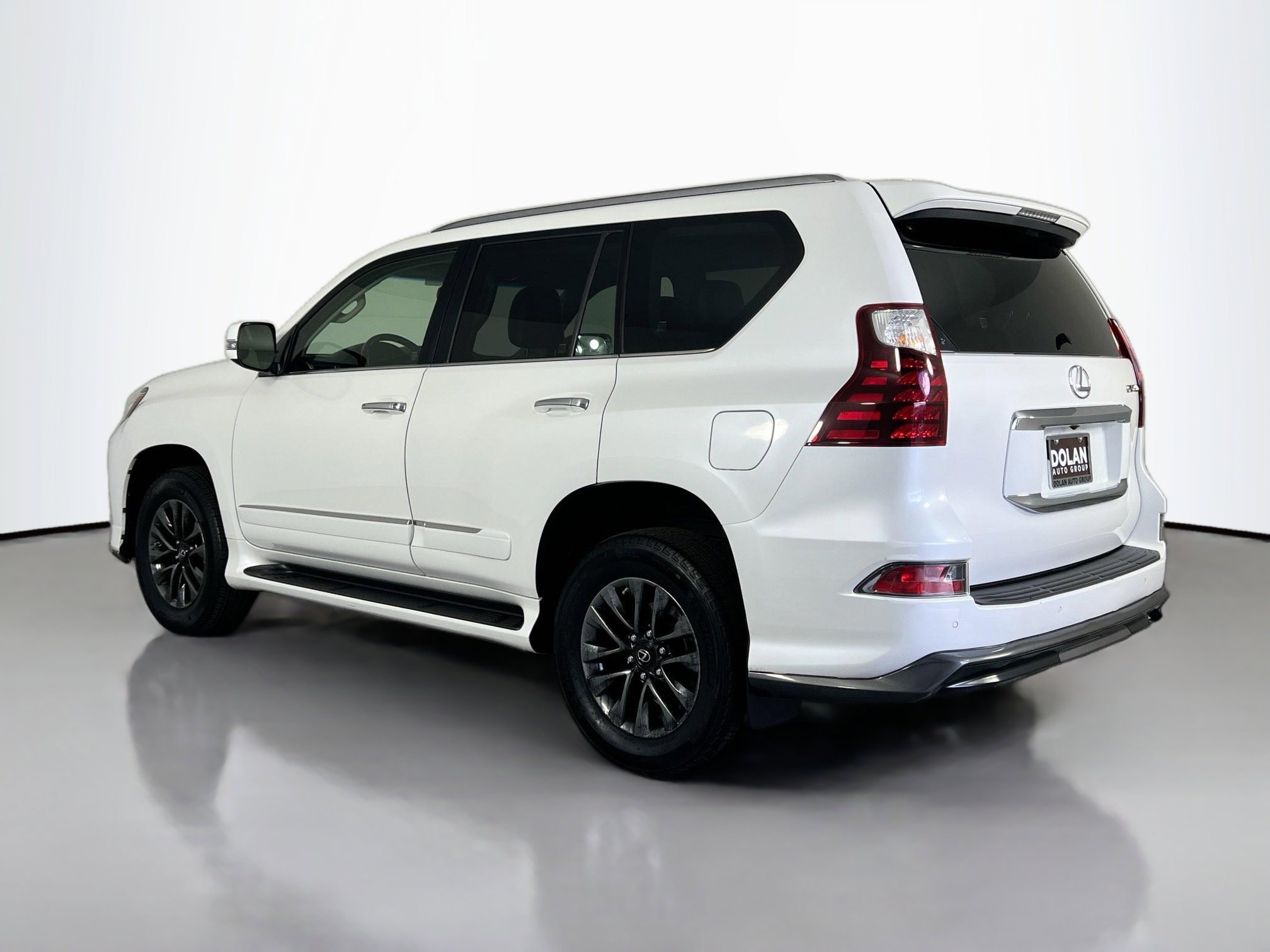 2018 Lexus GX Base photo 2