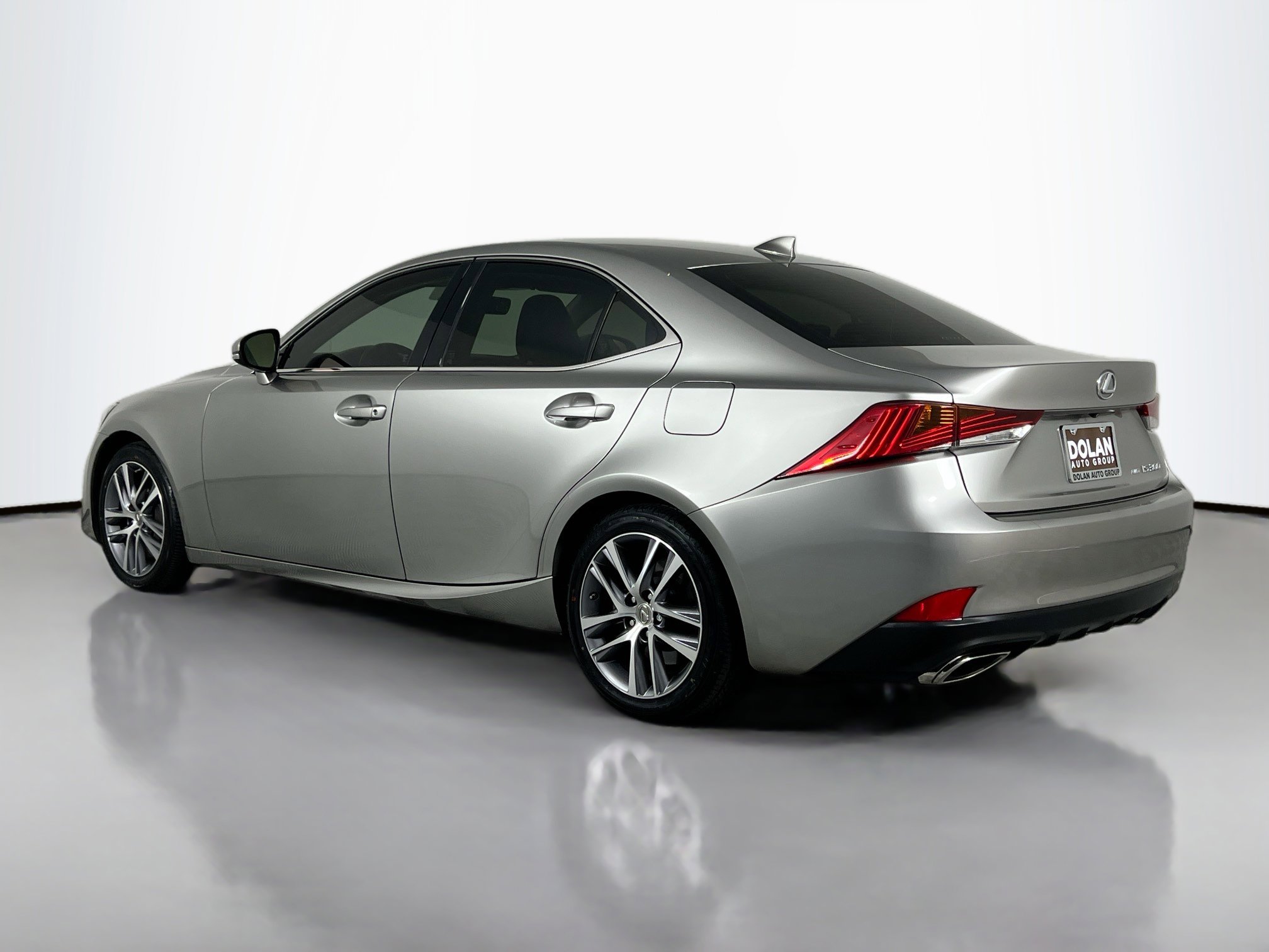2020 Lexus IS 300 photo 4