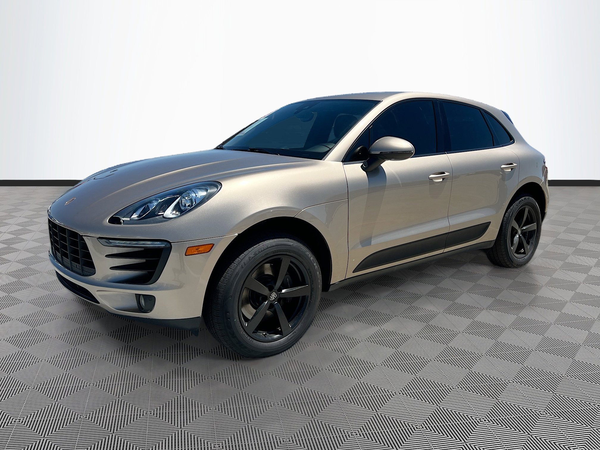 Used 2018 Porsche Macan Base with VIN WP1AA2A58JLB05892 for sale in Reno, NV