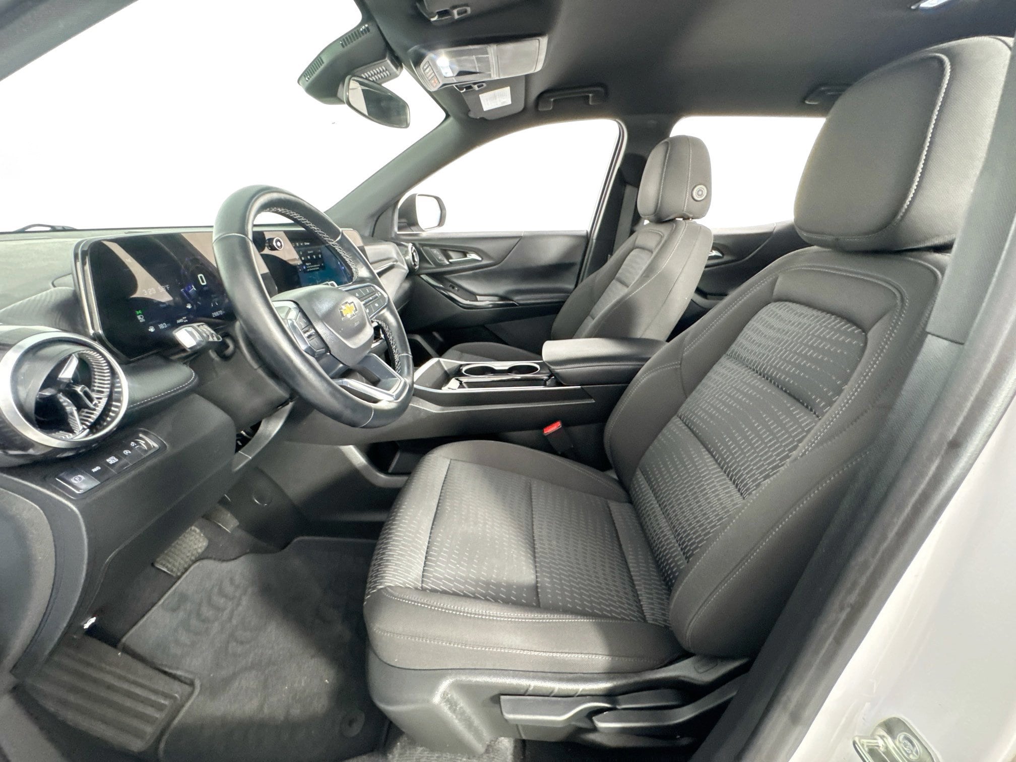 2025 Chevrolet Equinox LT - Photo 6