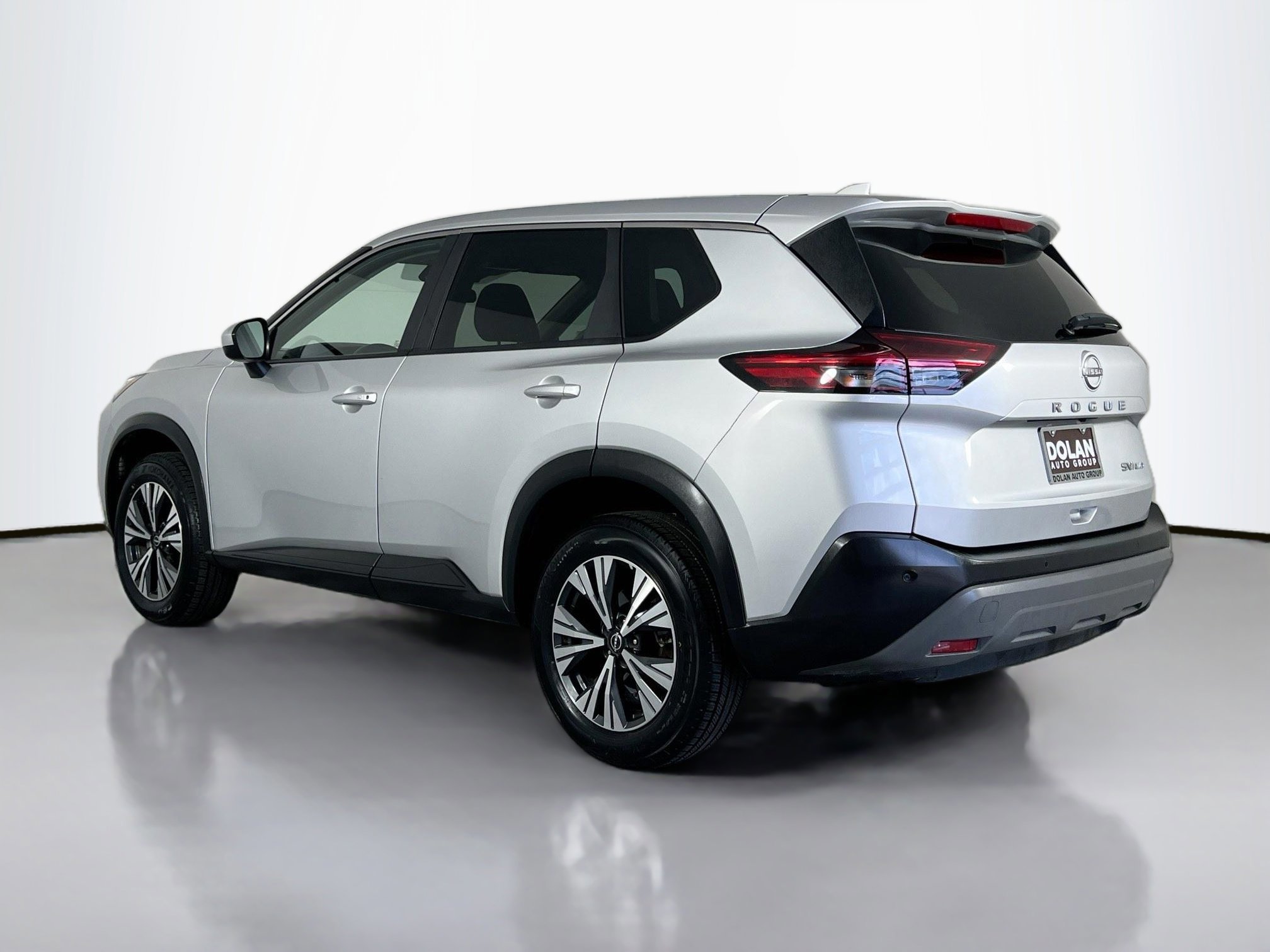 2023 Nissan Rogue SV photo 3