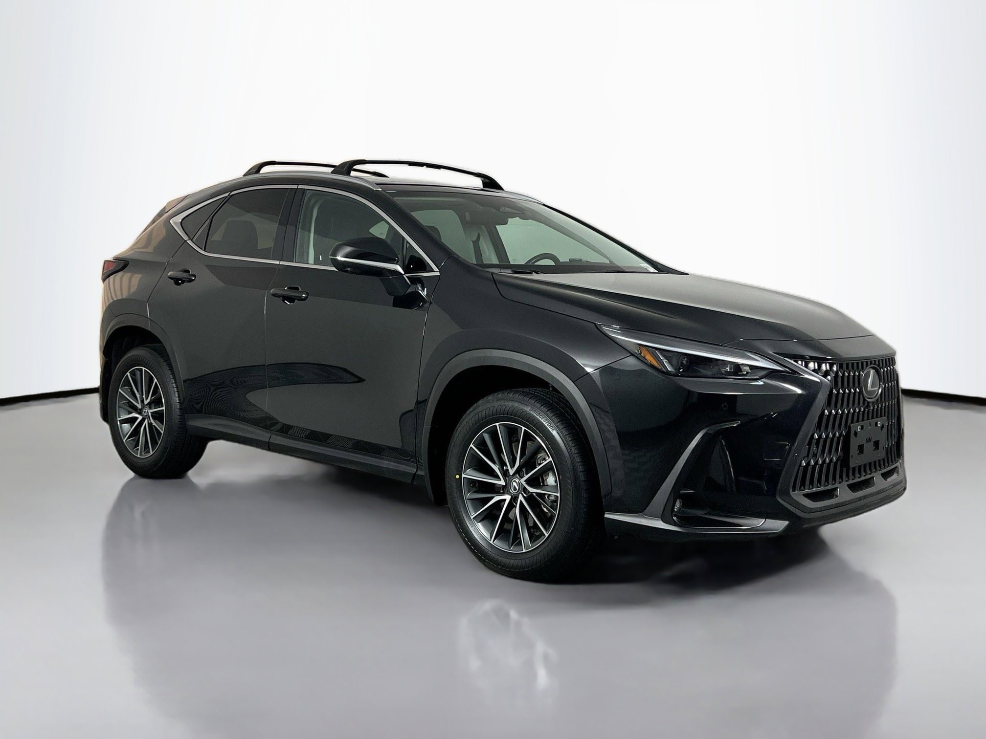 2025 Lexus NX Hybrid 350h's photo