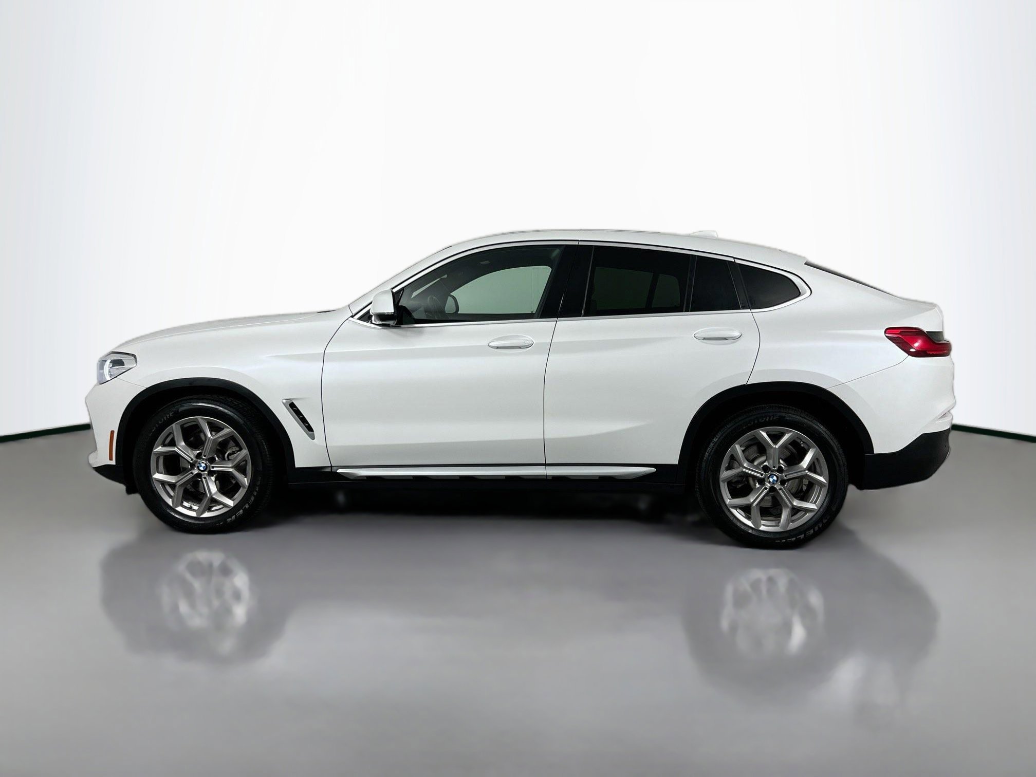 2021 Bmw X4 xDrive30i photo 2