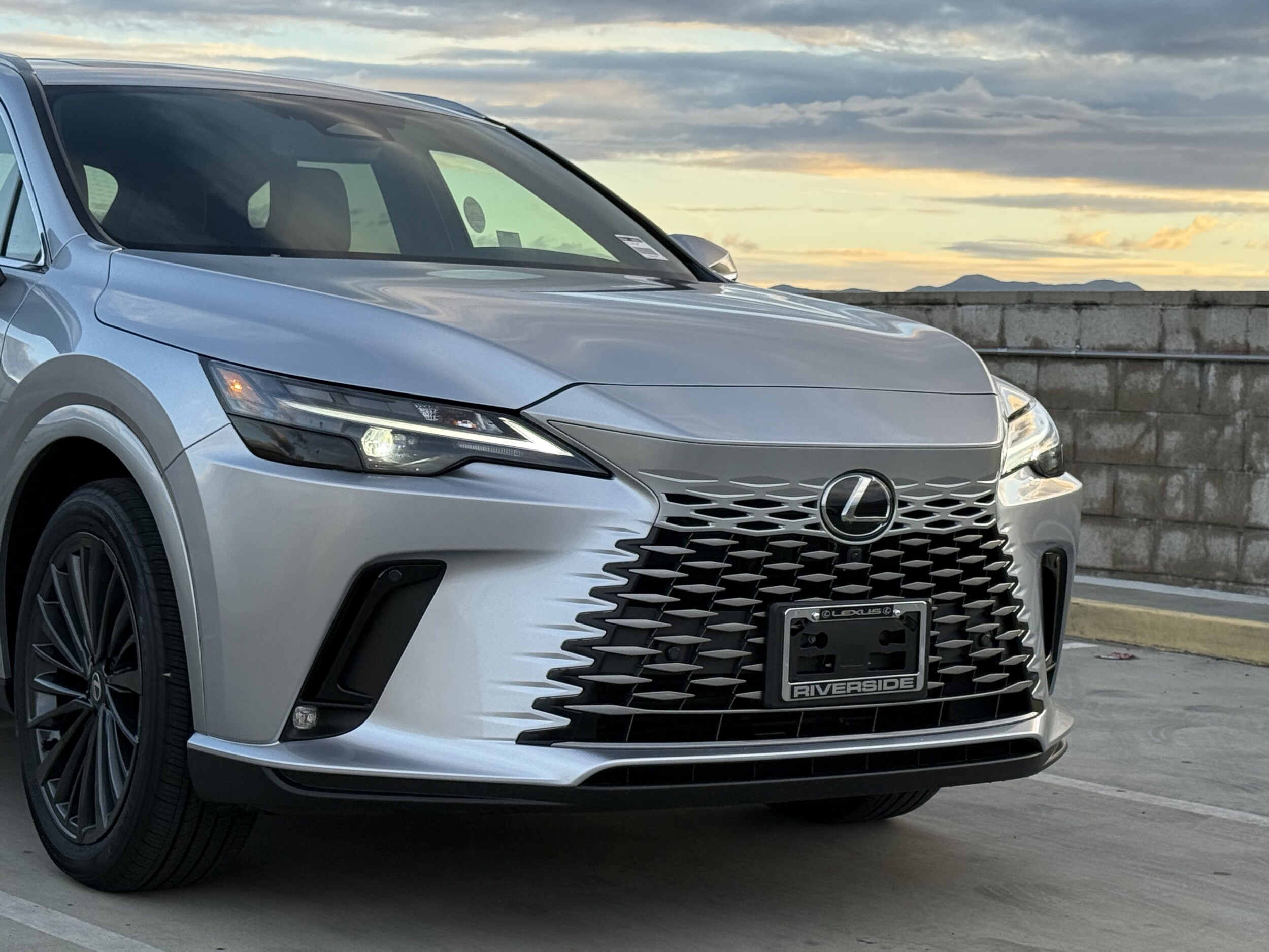 2026 Lexus RX 350 Premium photo 3