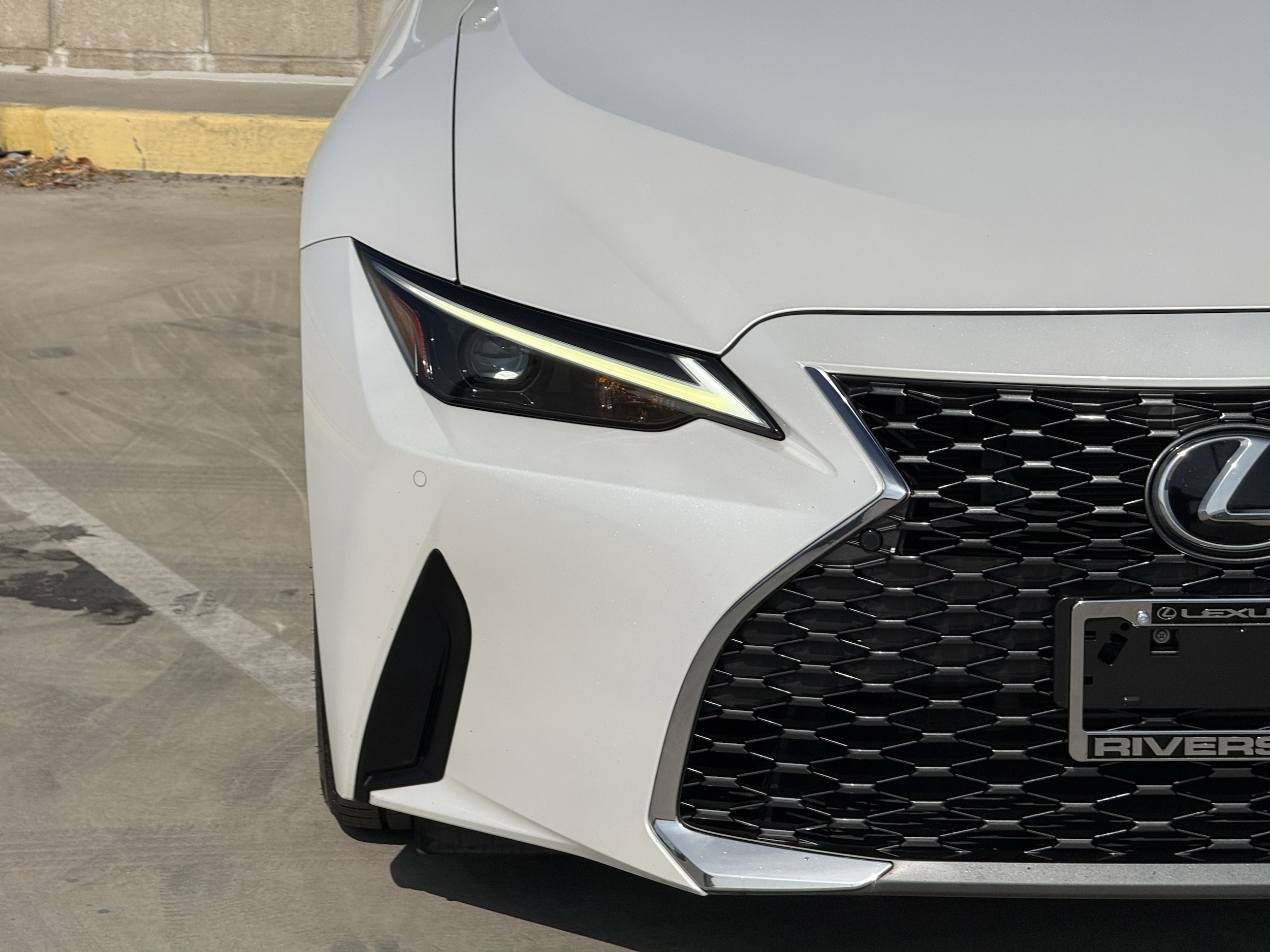 2024 Lexus IS 300 - Photo 7