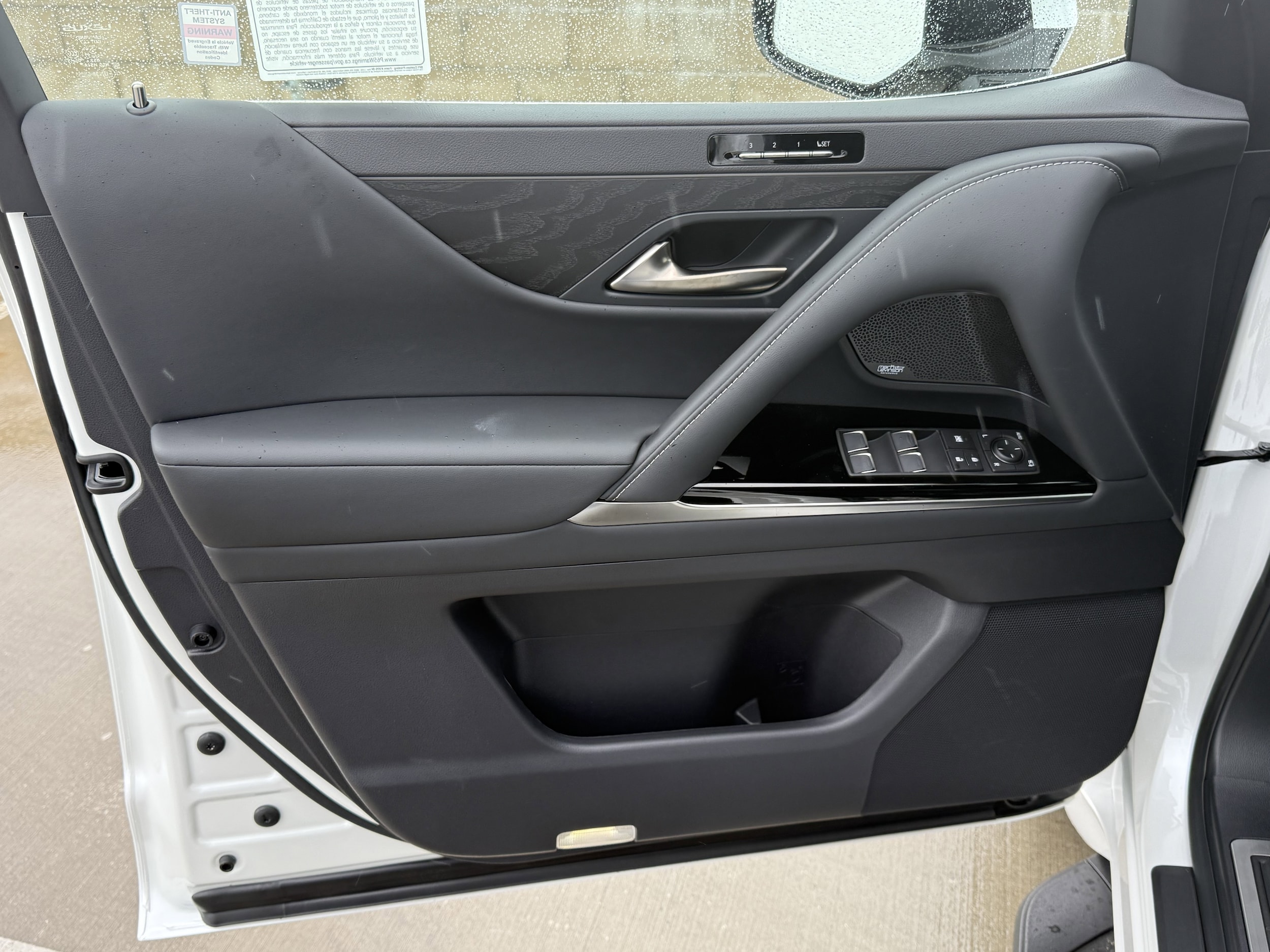 2026 Lexus LX 600 Luxury - Photo 16