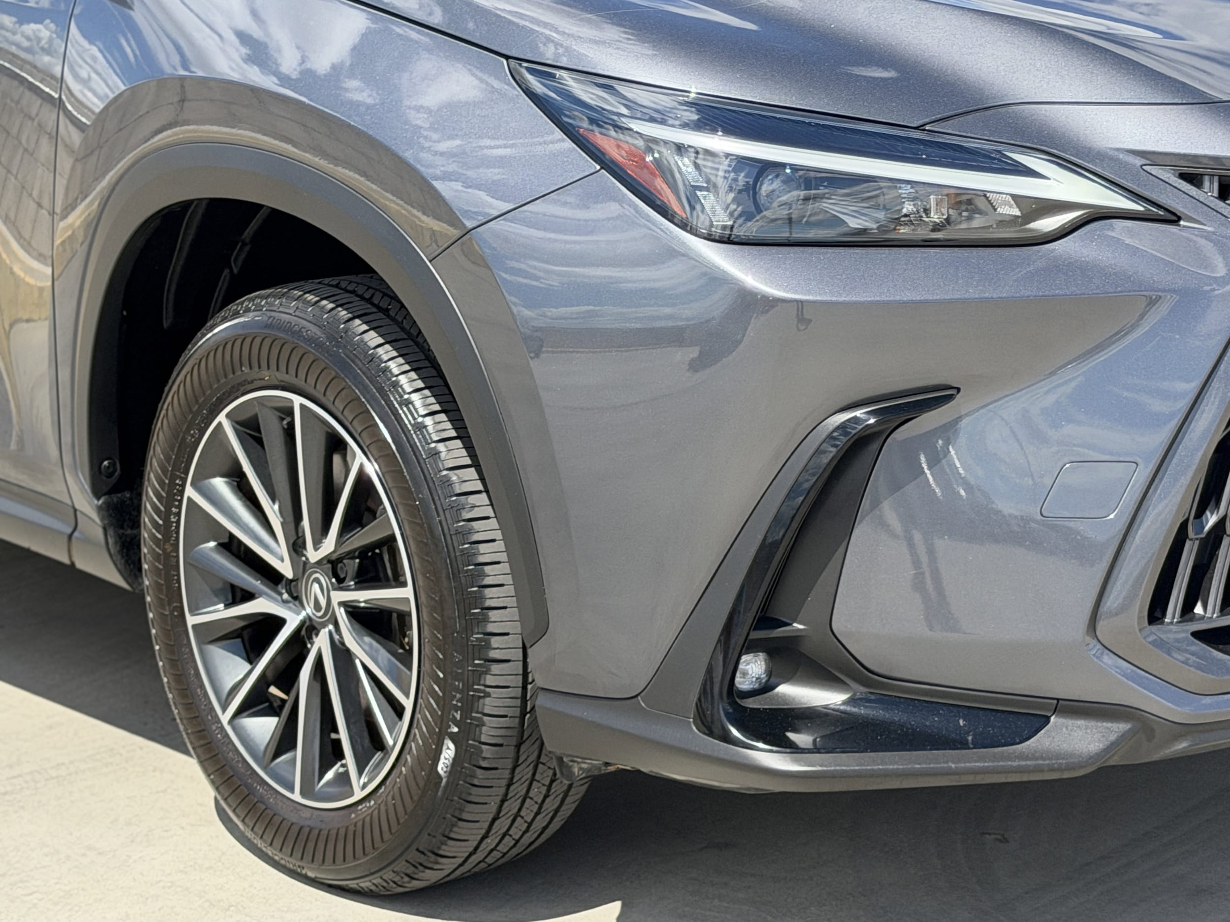 2024 LEXUS NX 350h photo 4