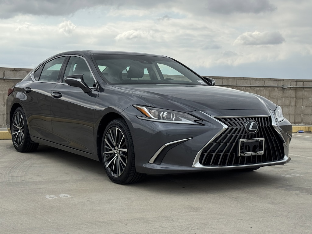 Certified 2023 Lexus ES 350  Sedan