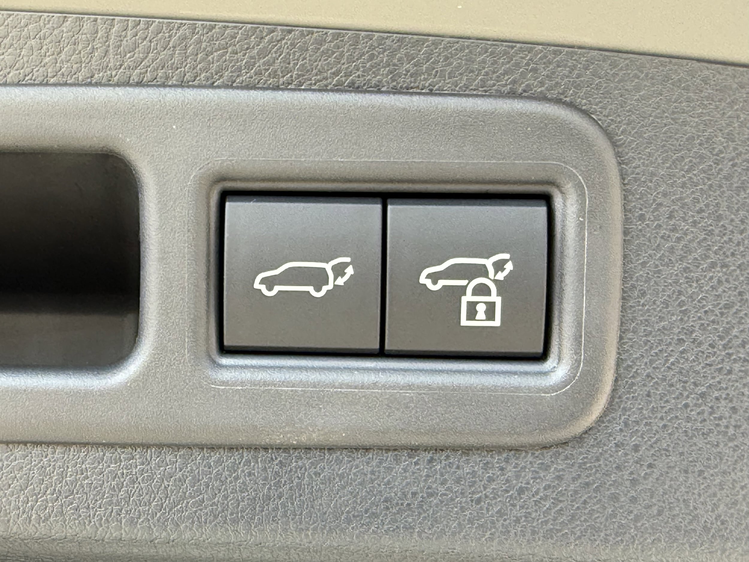 2026 Lexus RX 350h F-Sport - Photo 14