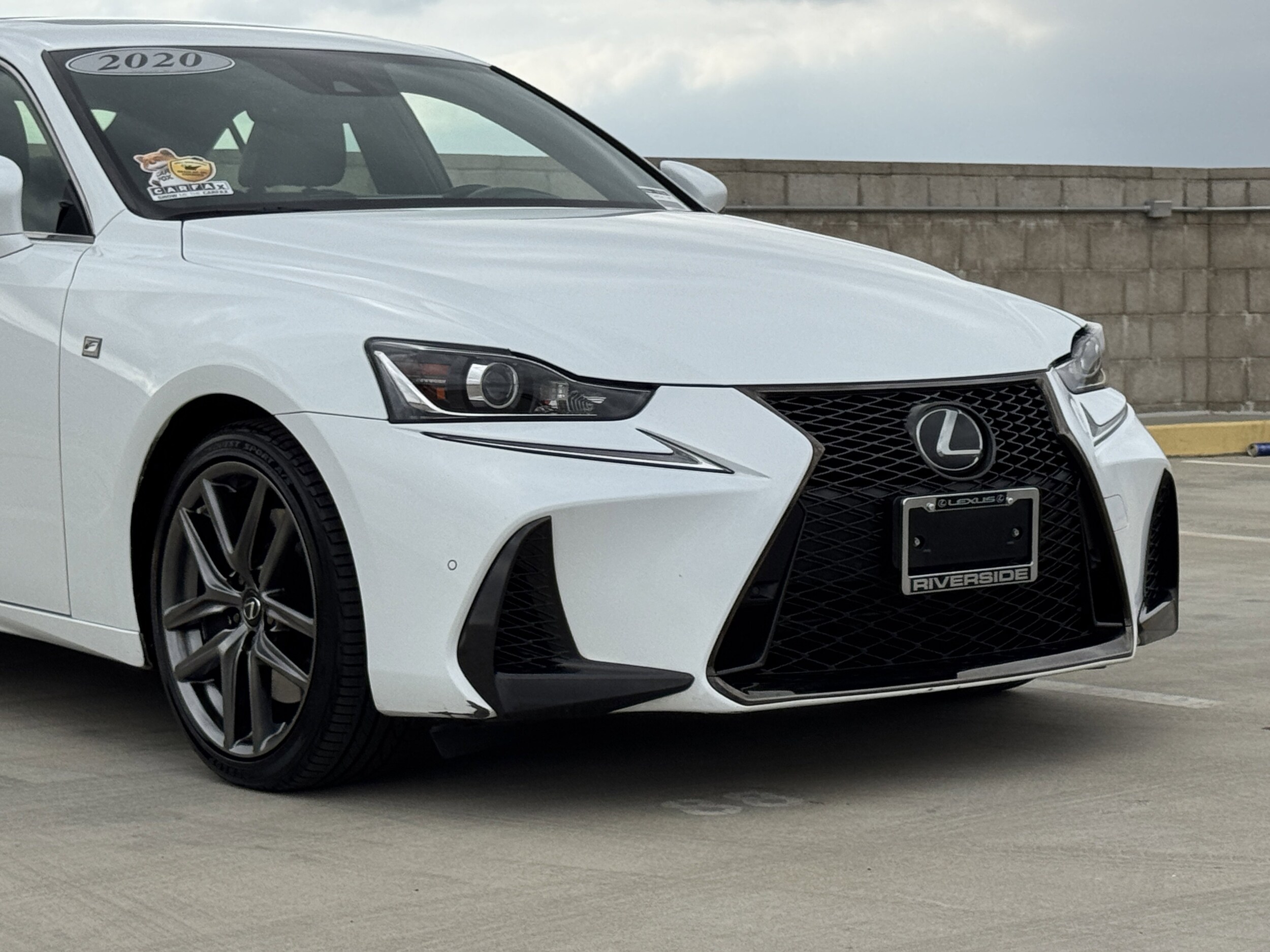 2020 Lexus IS 300 F SPORT photo 3