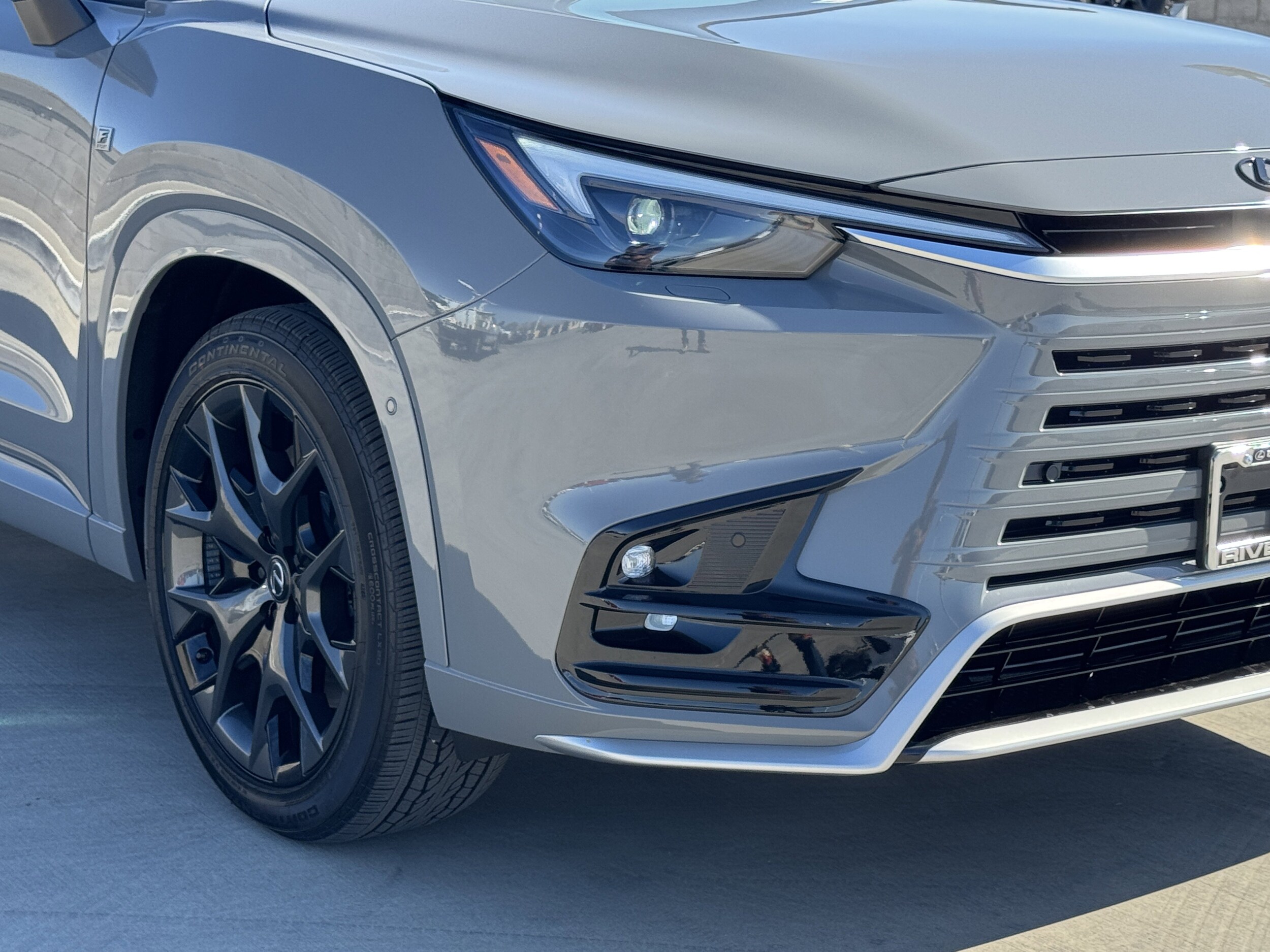 2025 Lexus TX 500h F SPORT Performance Luxury photo 4