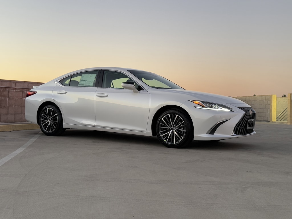 New 2025 Lexus ES ES 300h SEDAN