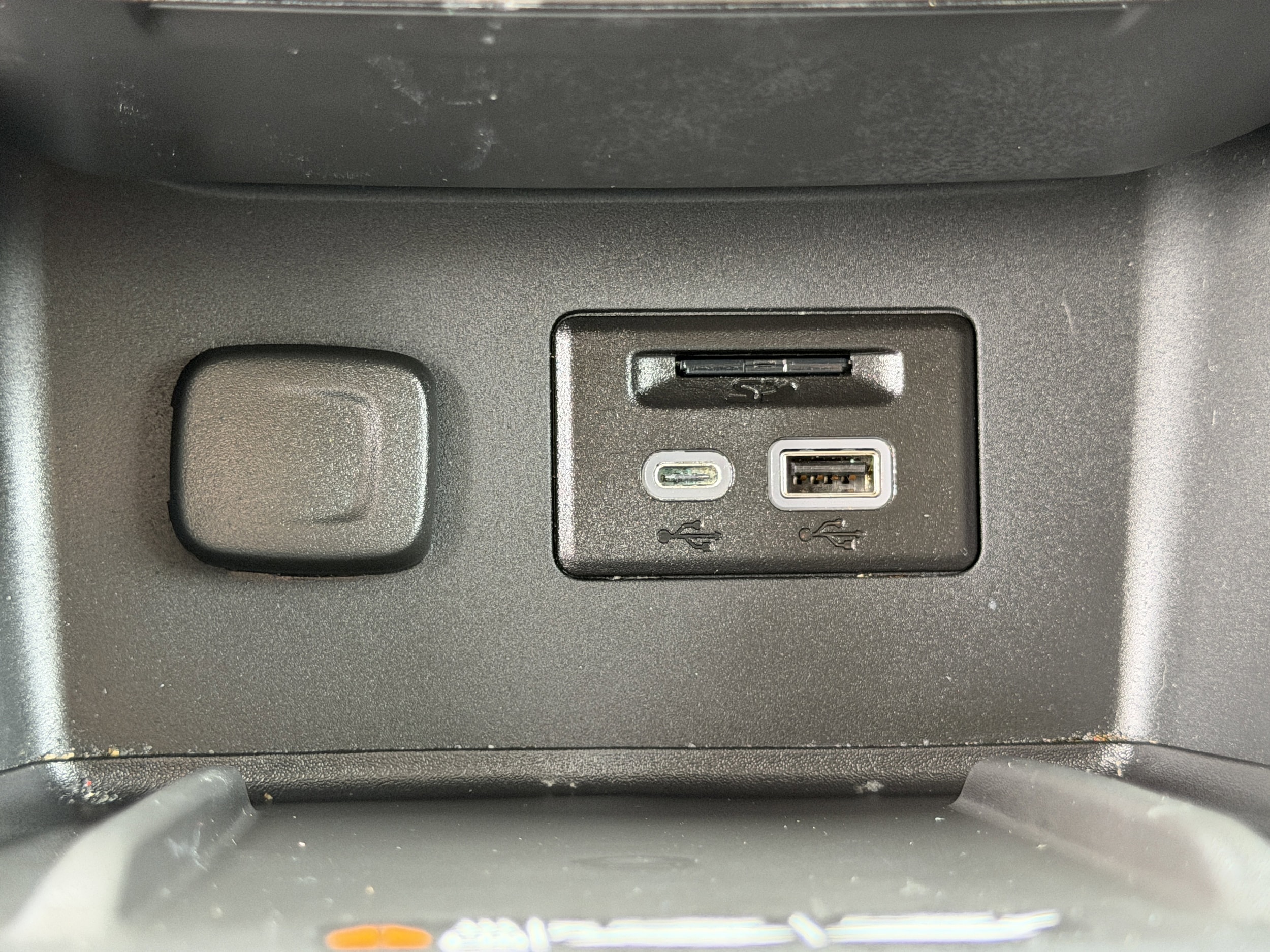 2023 GMC Acadia Denali - Photo 28