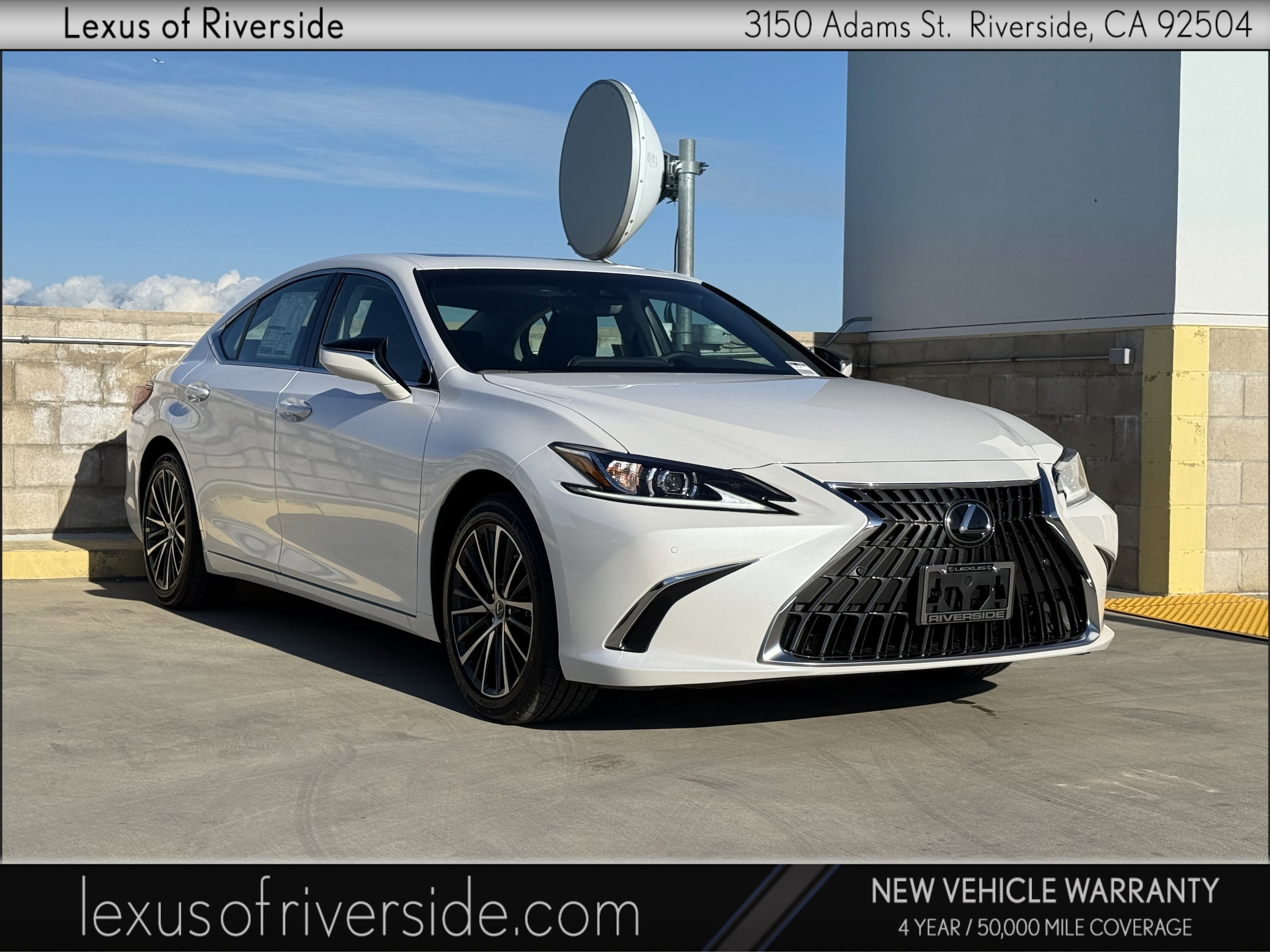 2025 Lexus ES 350's photo