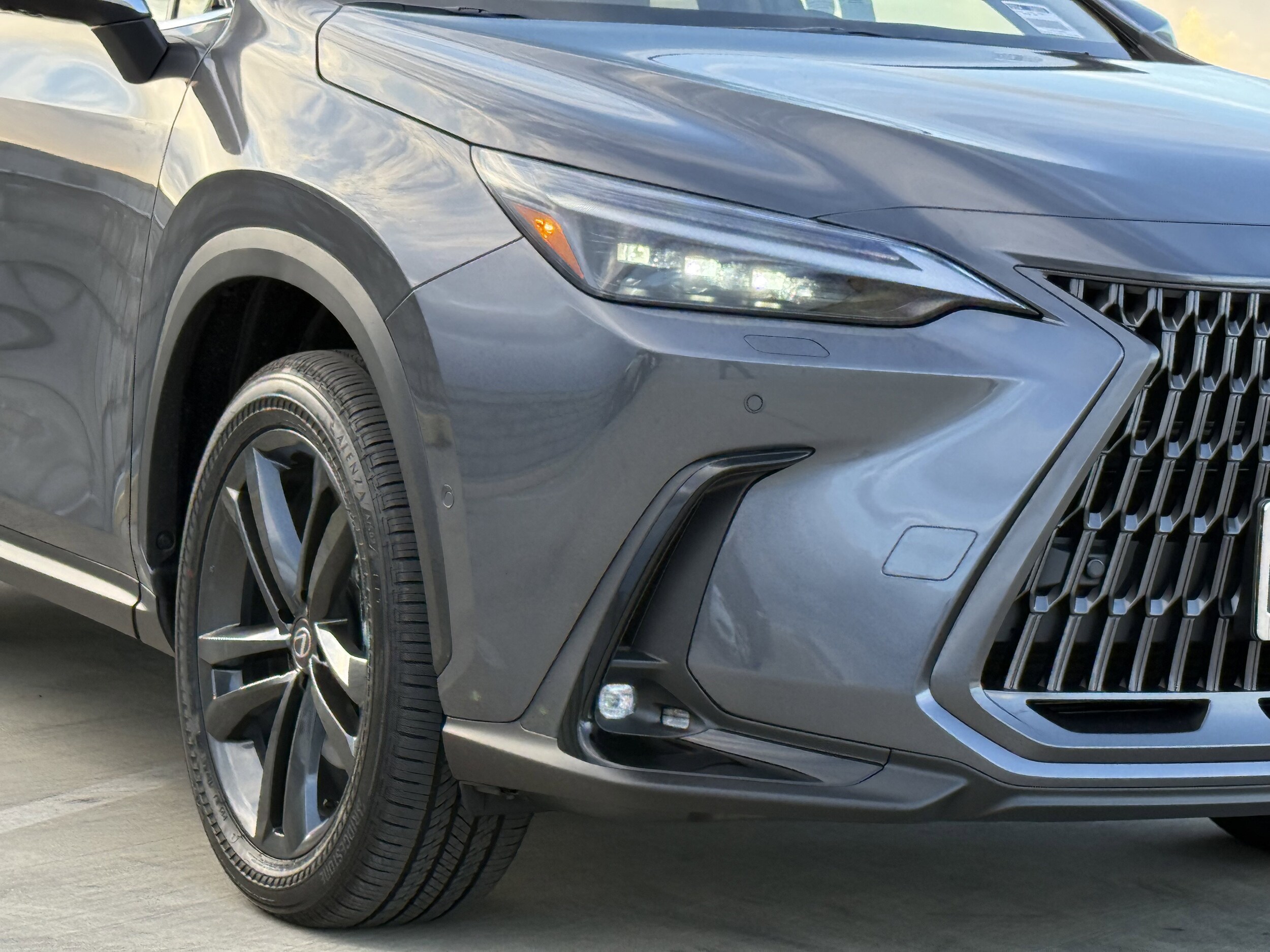 2026 Lexus NX Luxury AWD photo 4