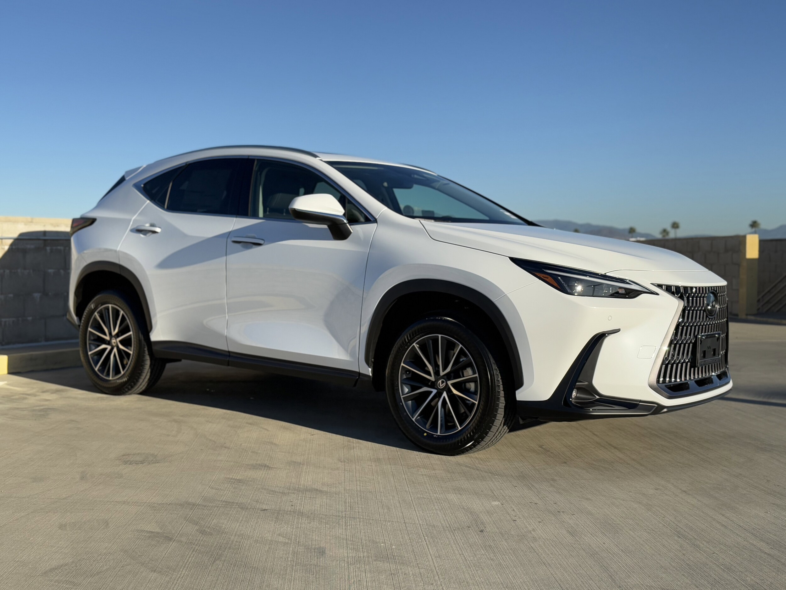 2026 Lexus NX 350 Premium photo 2