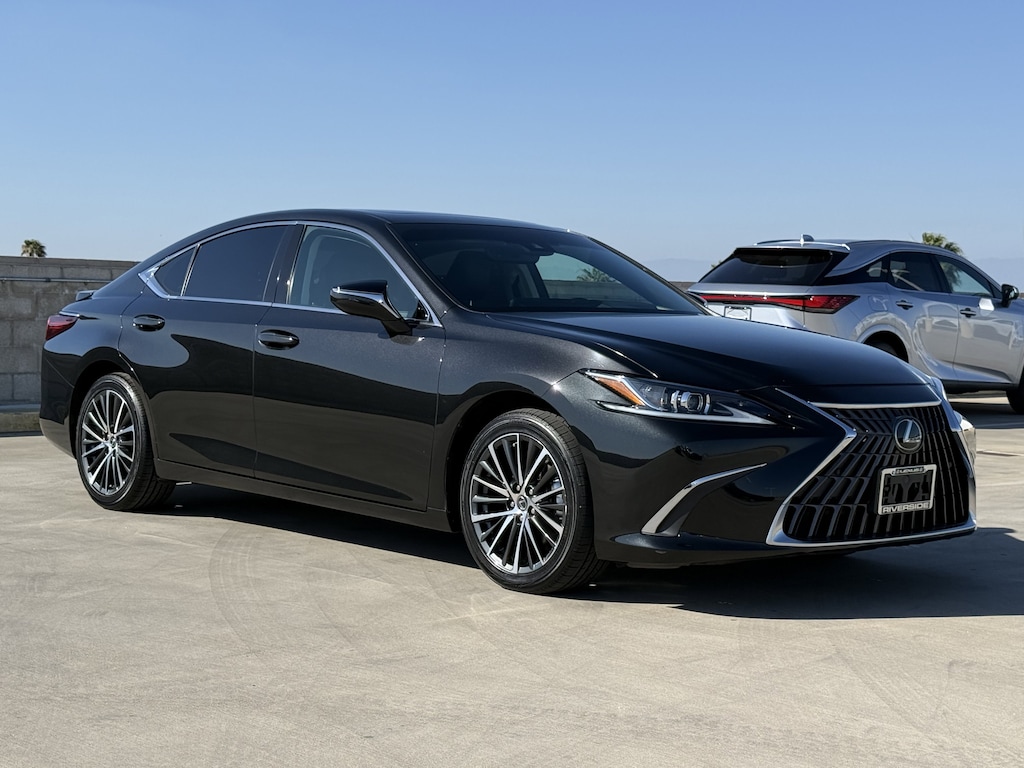 Certified 2025 Lexus ES 300h Base Sedan